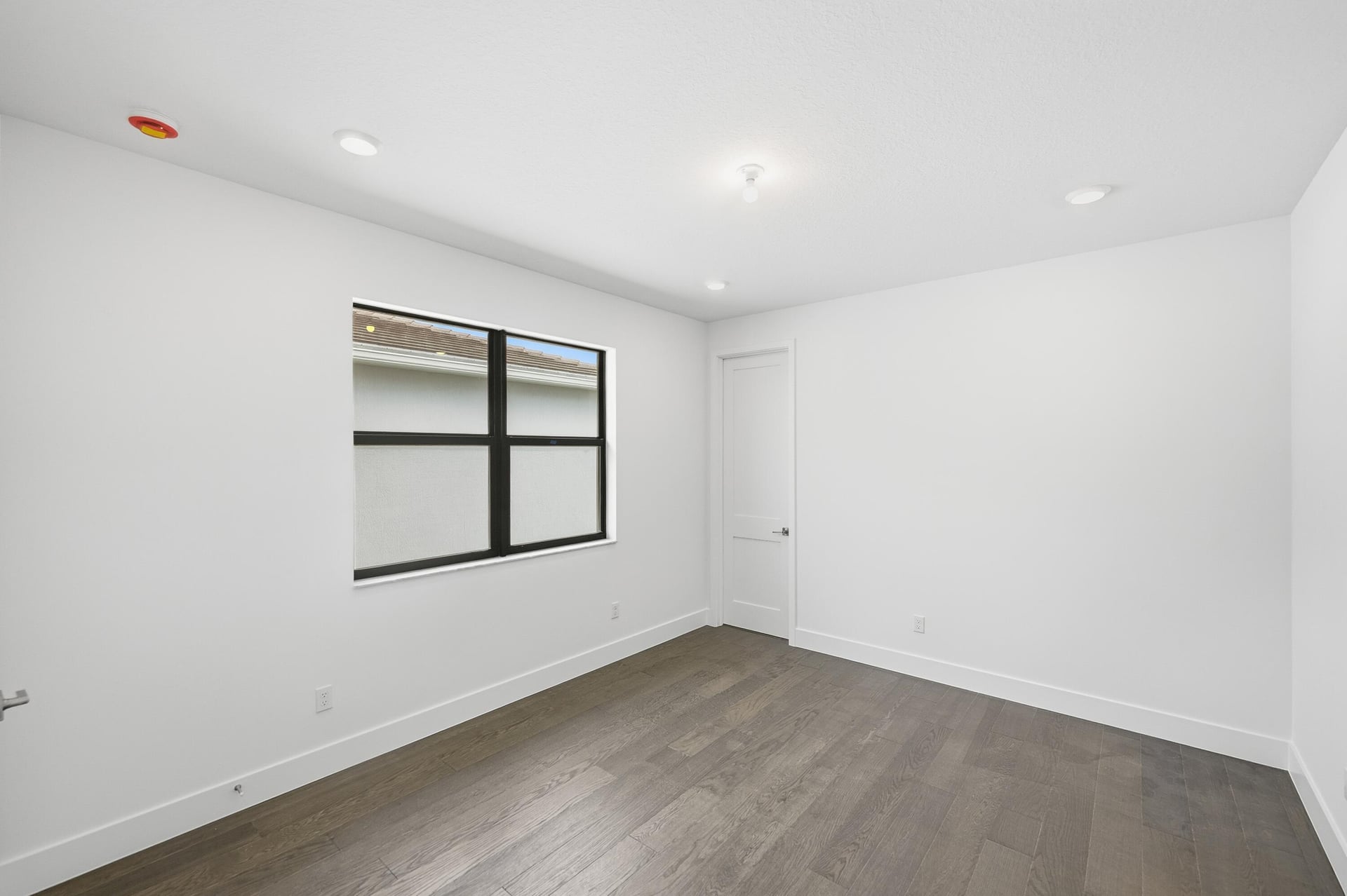Whitmore Estates Residence photo 21