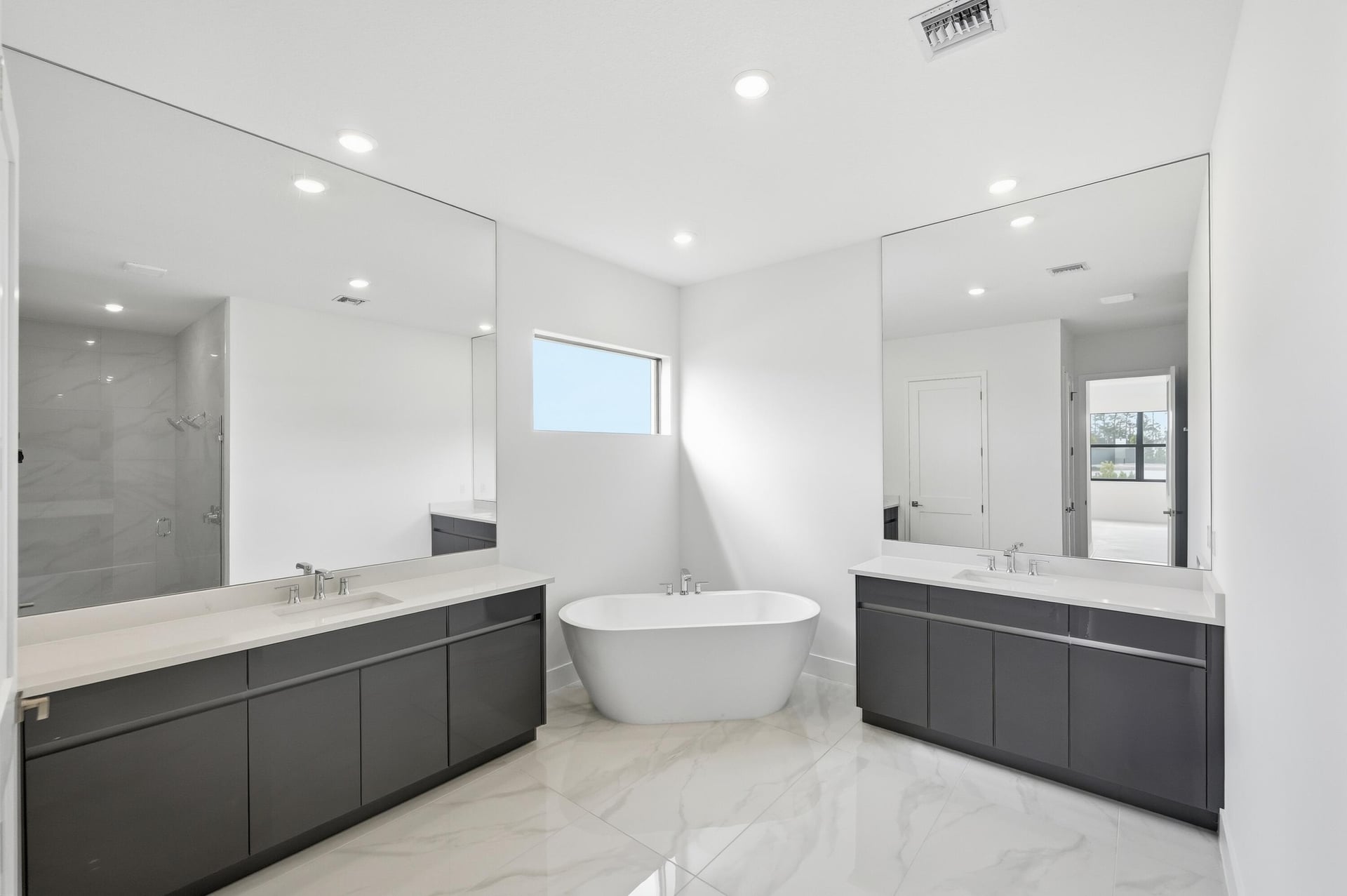 Whitmore Estates Residence photo 27