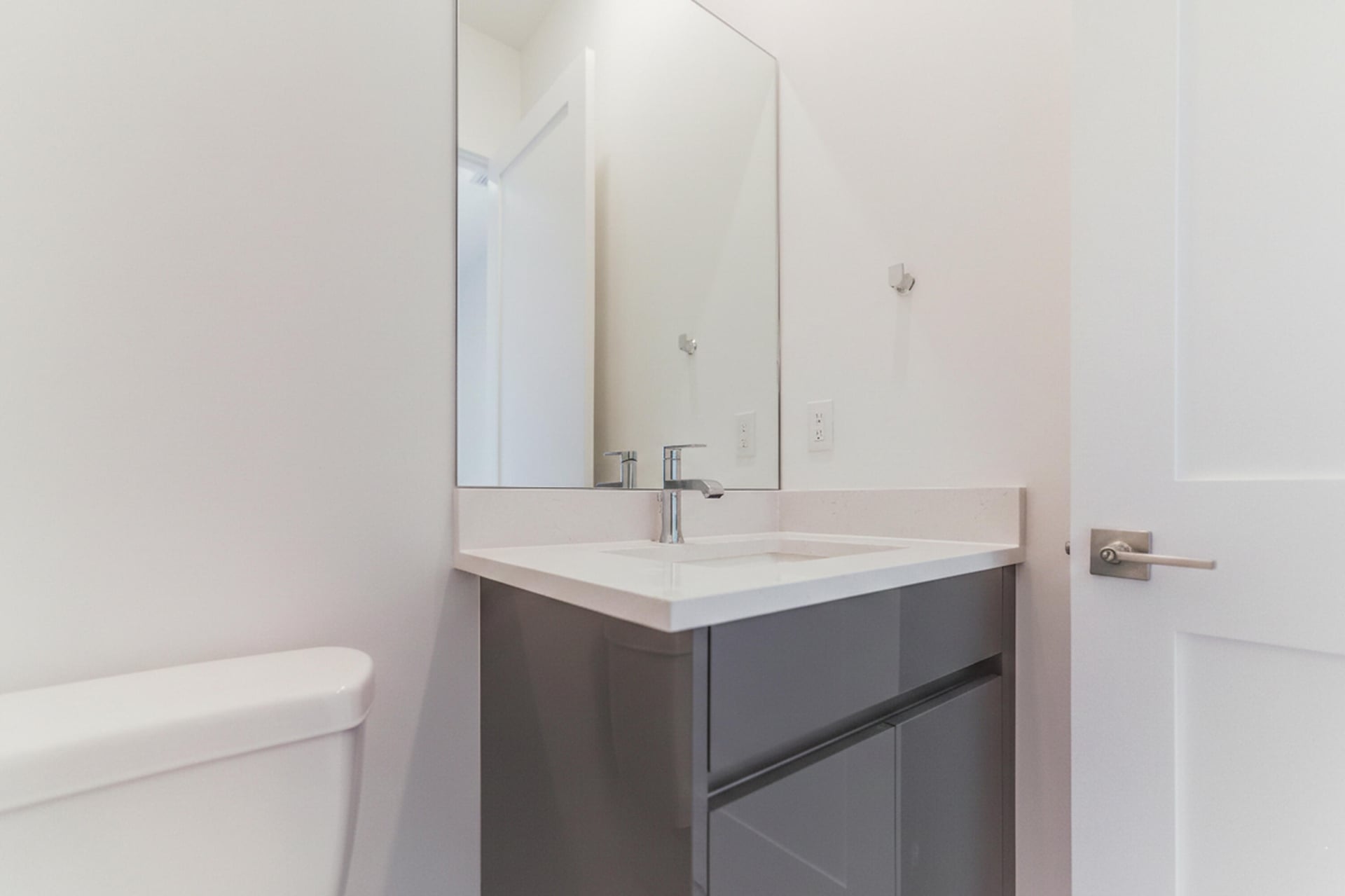 Whitmore Estates Residence photo 28
