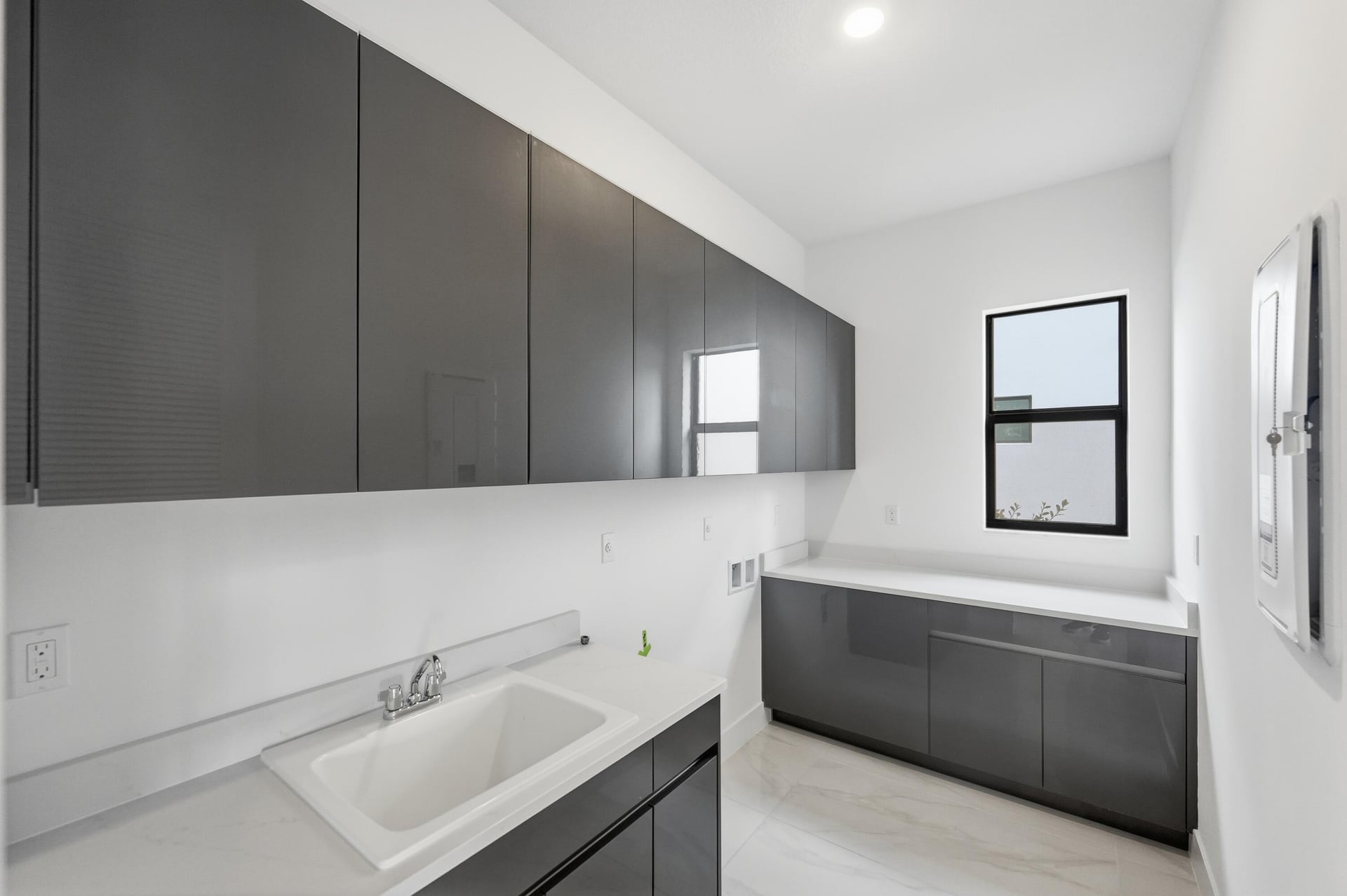 Whitmore Estates Residence photo 32