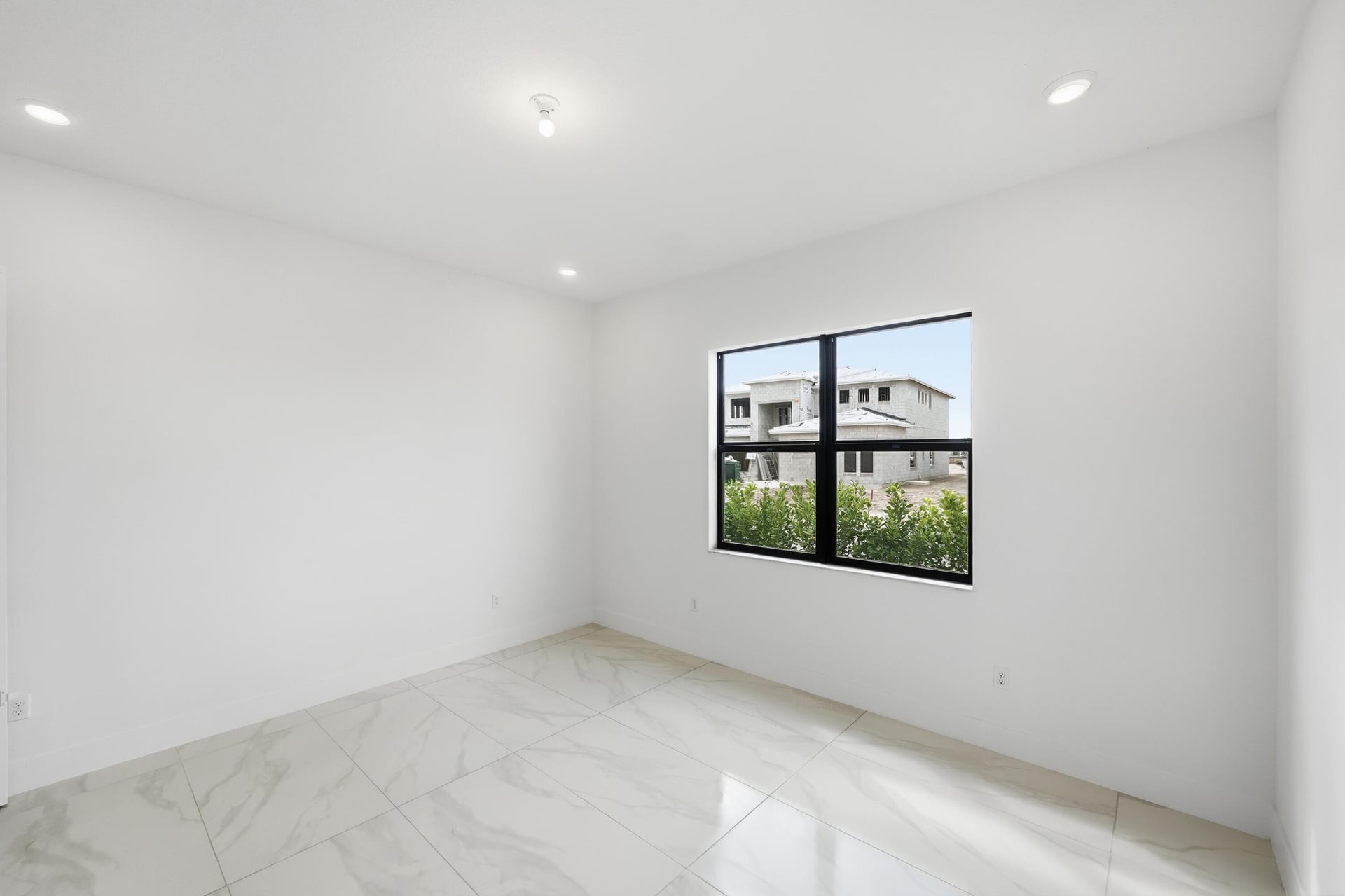 Whitmore Estates Residence photo 41