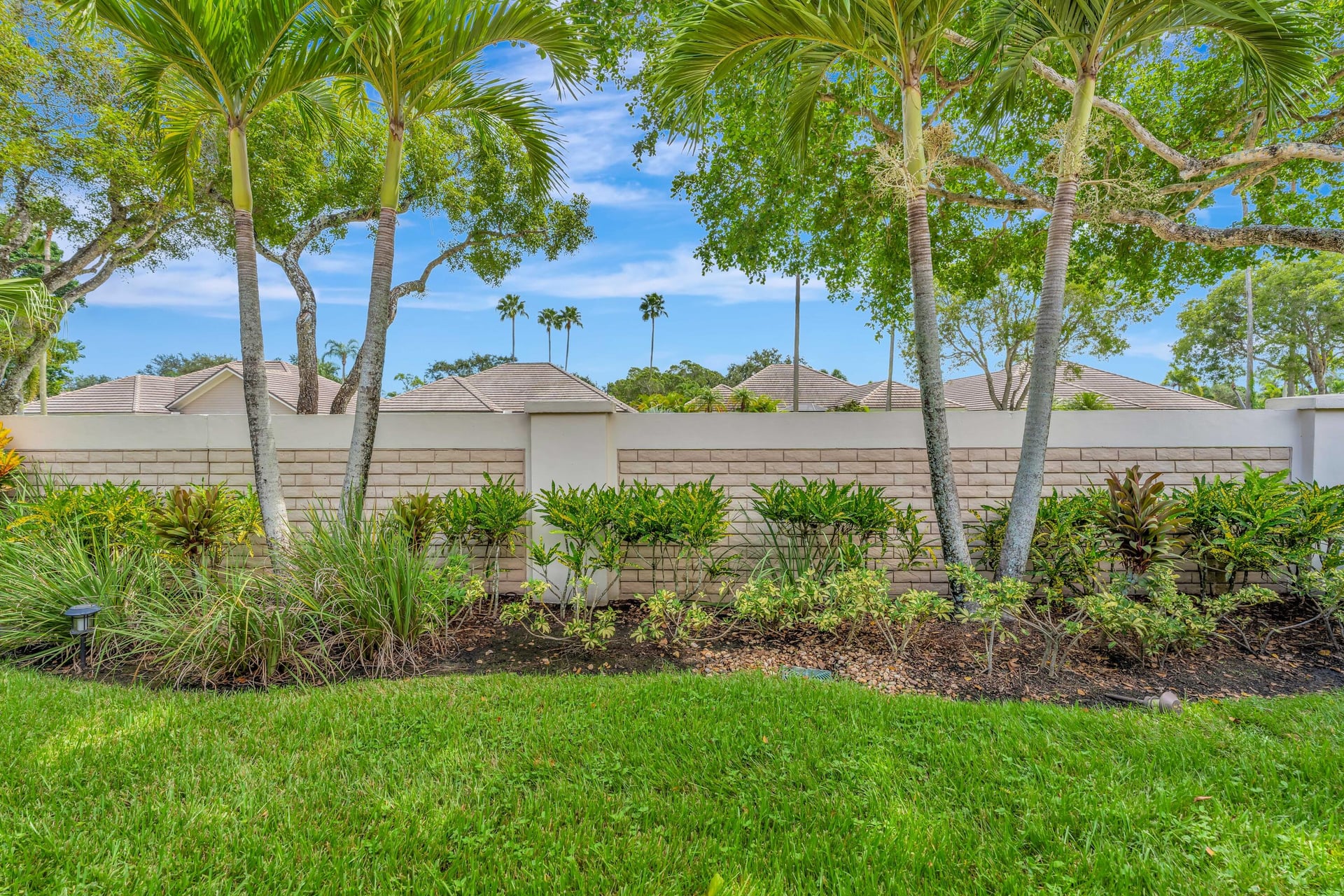 PGA National Palm Beach Gardens Residence photo 38