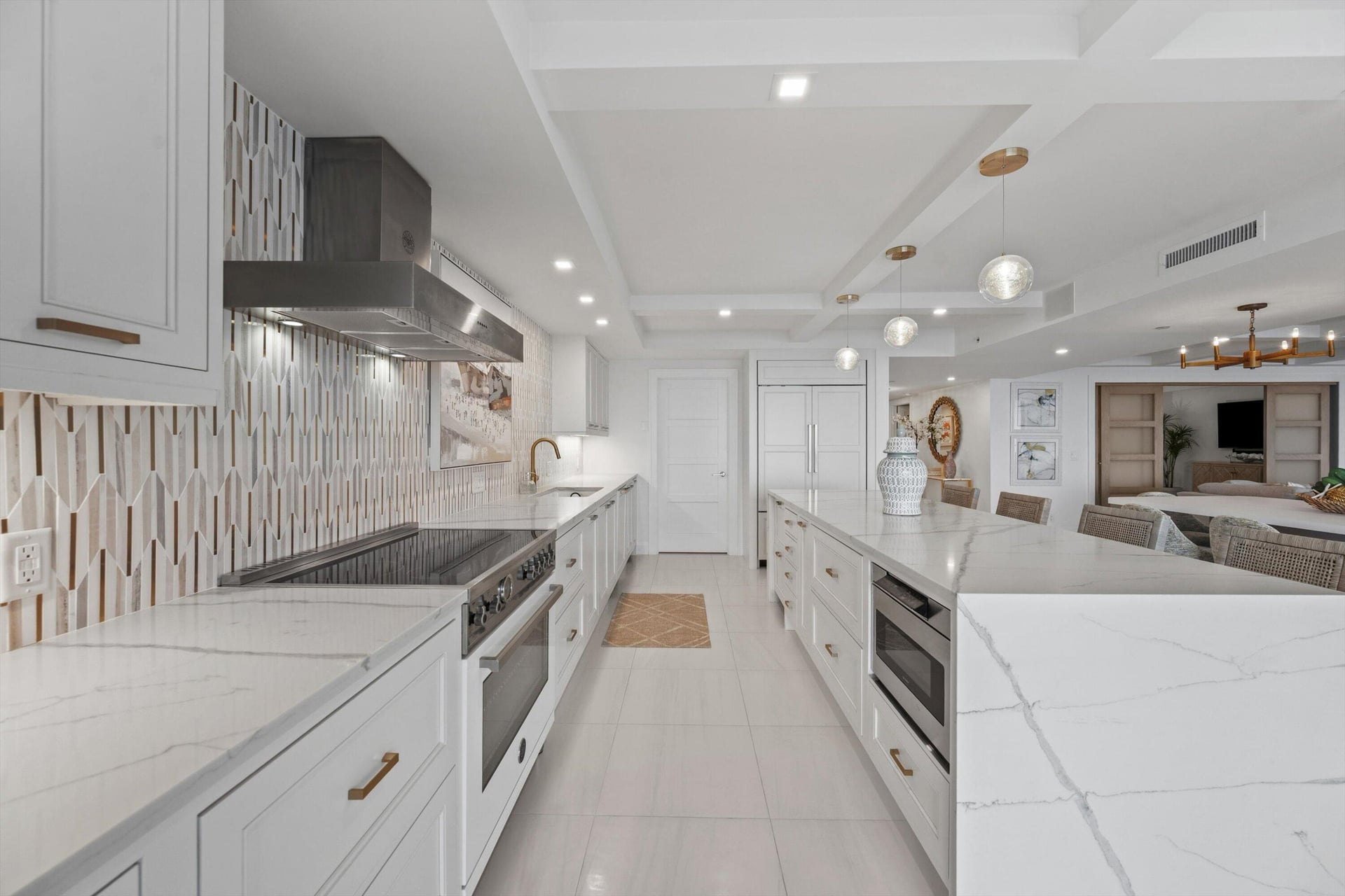 Unit 3030 photo 8