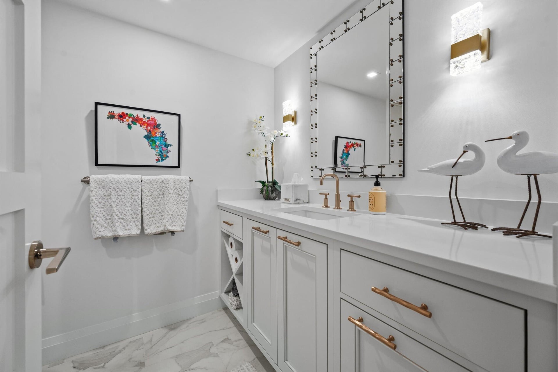 Unit 3030 photo 21