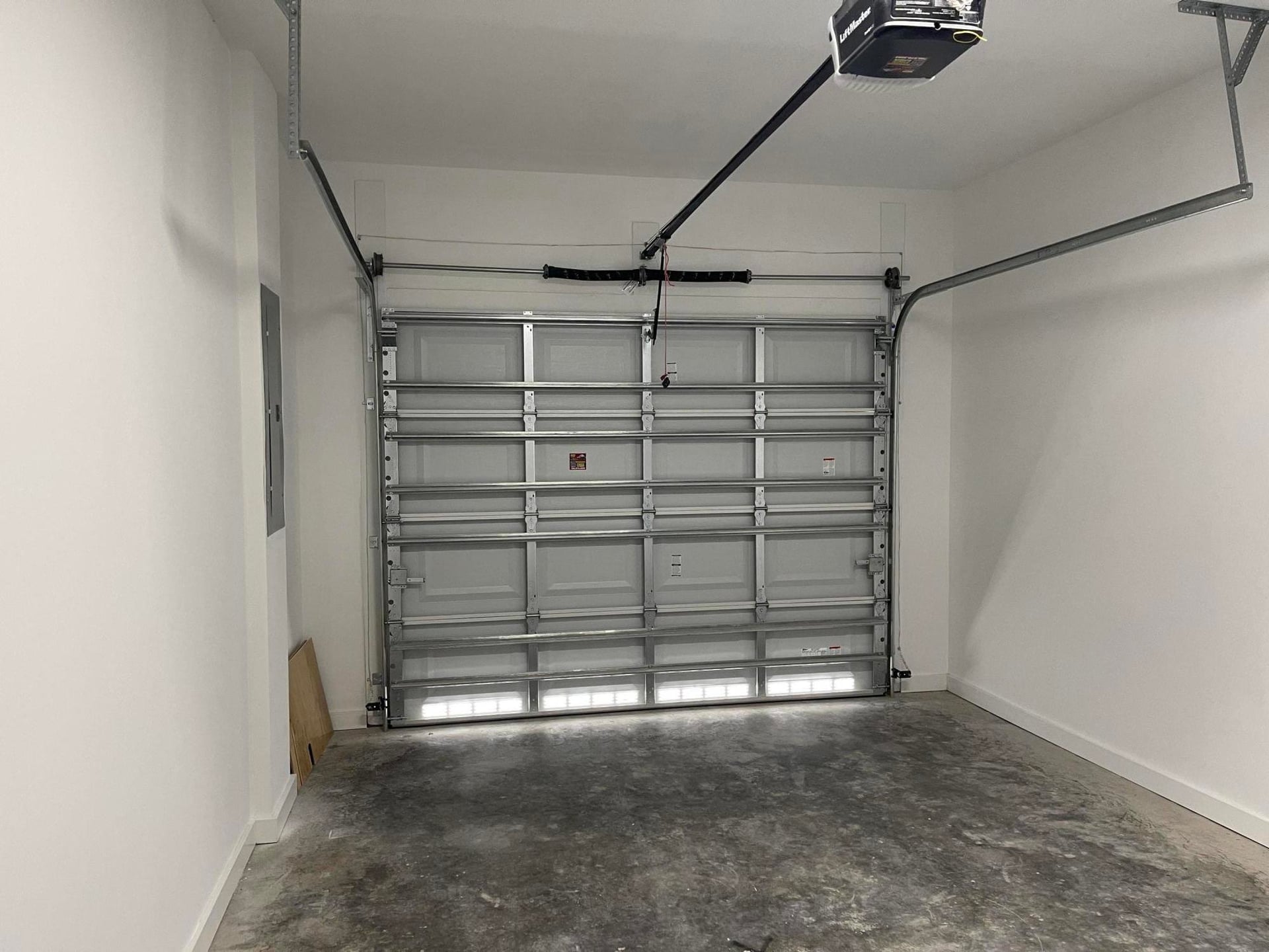 Unit 107 photo 19