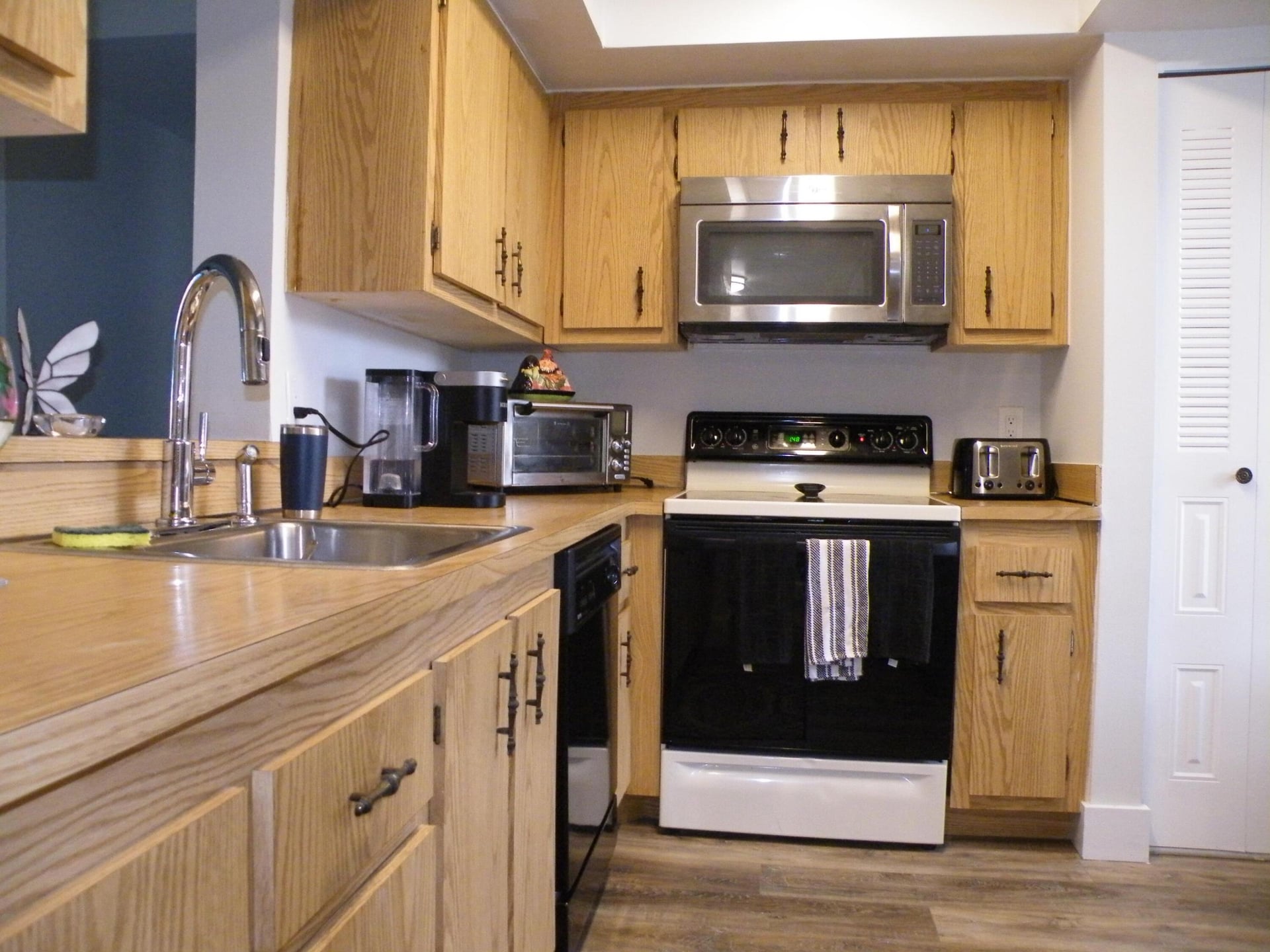 Unit 108 photo 3