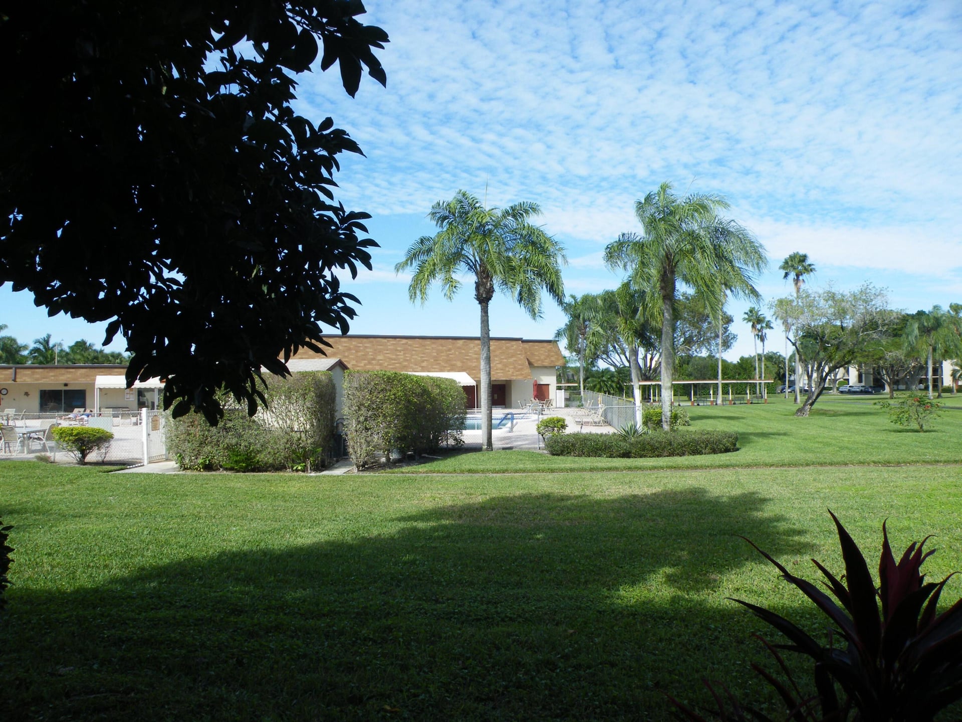 Unit 108 photo 16