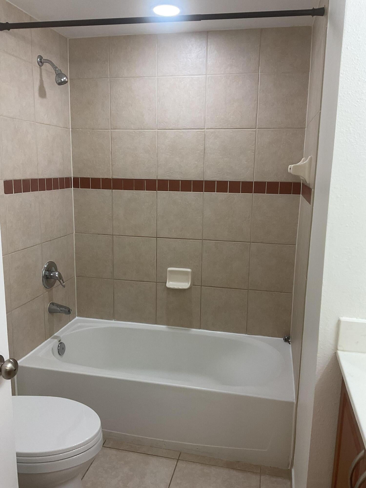  Unit 204 photo 9