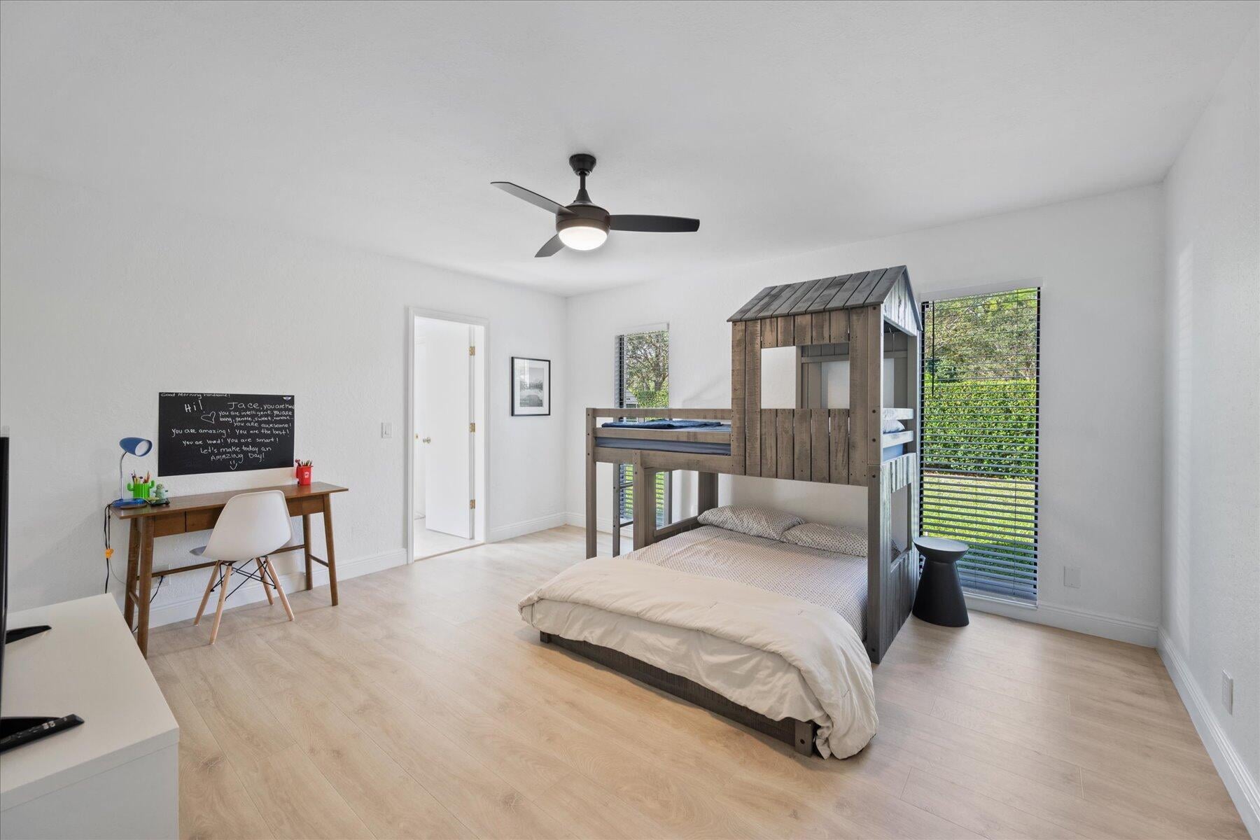 Residence photo 20