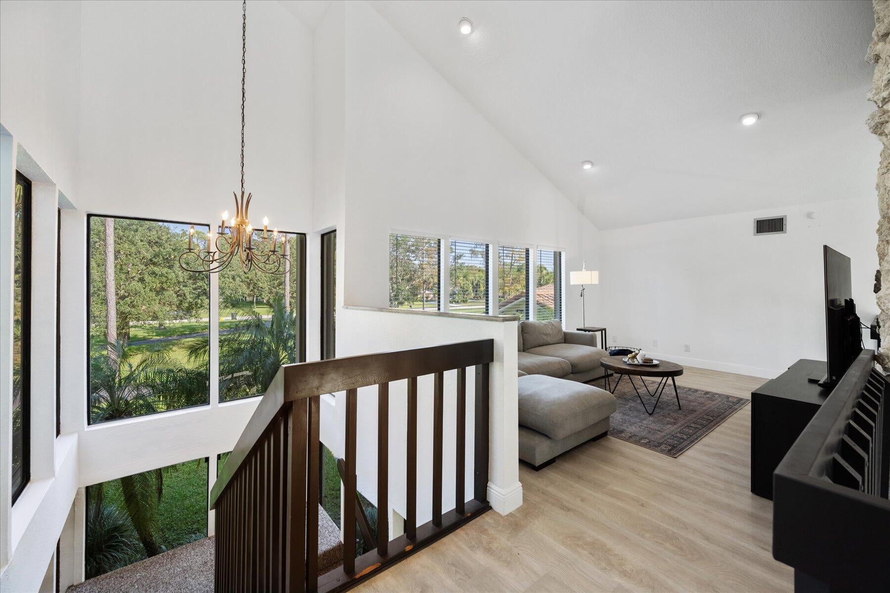 Residence photo 27