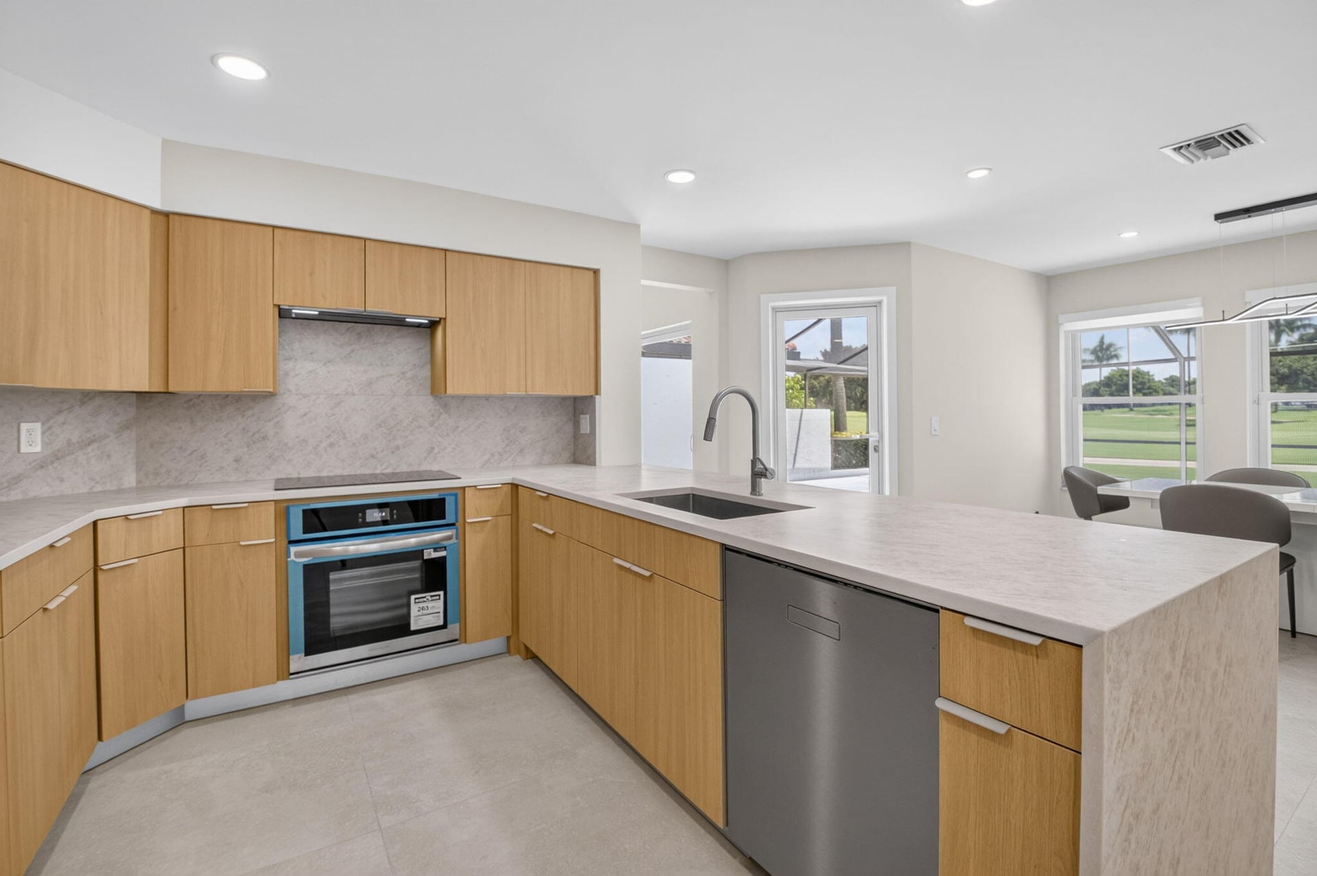 Residence photo 20