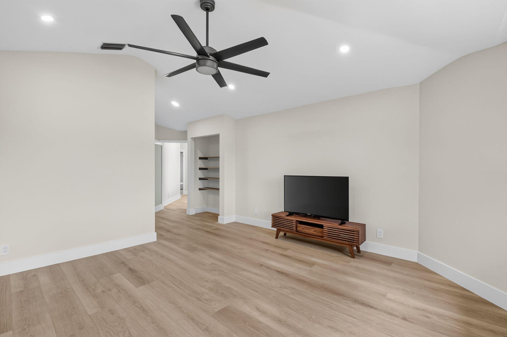 Residence photo 47