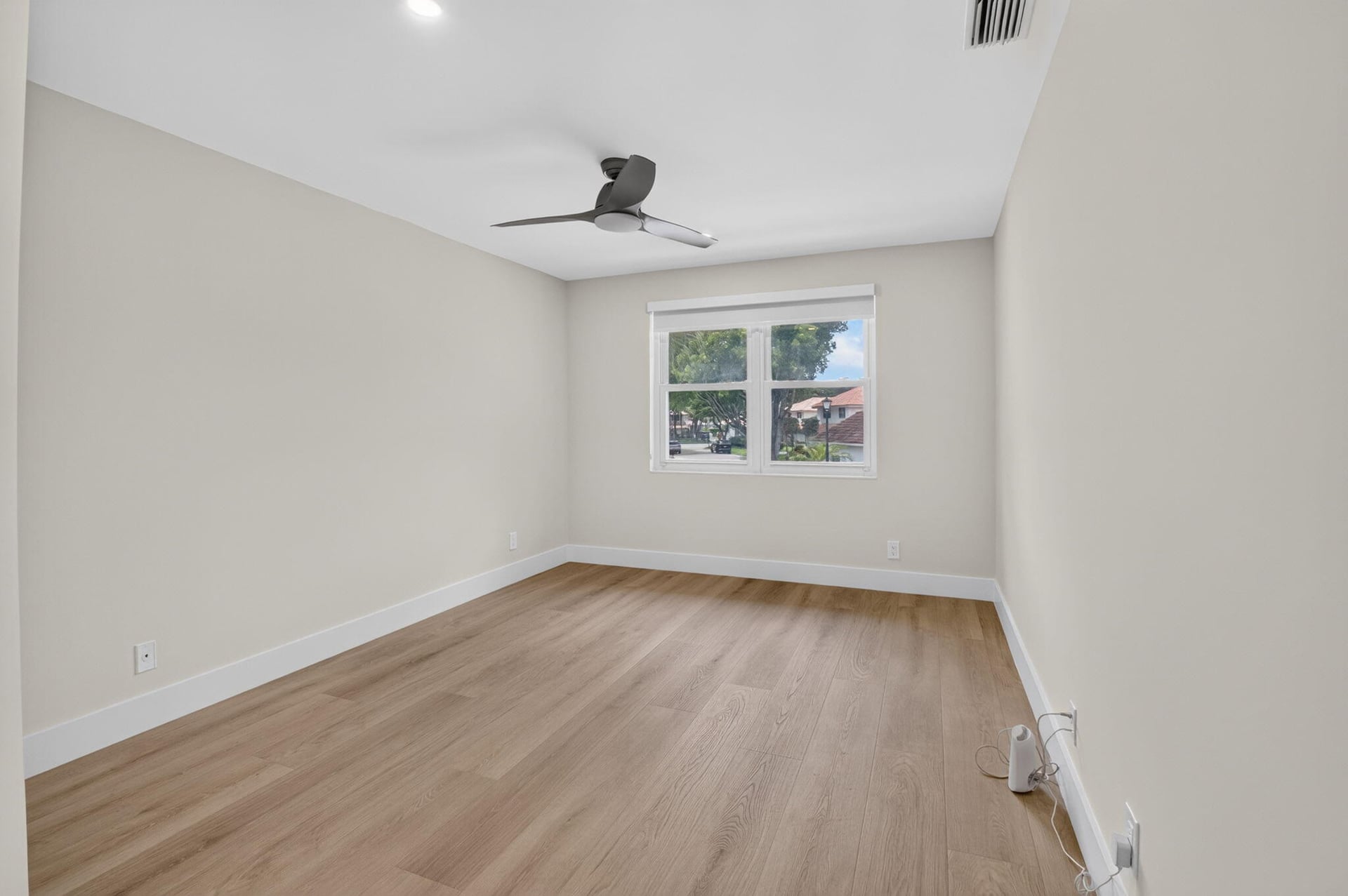 Residence photo 51