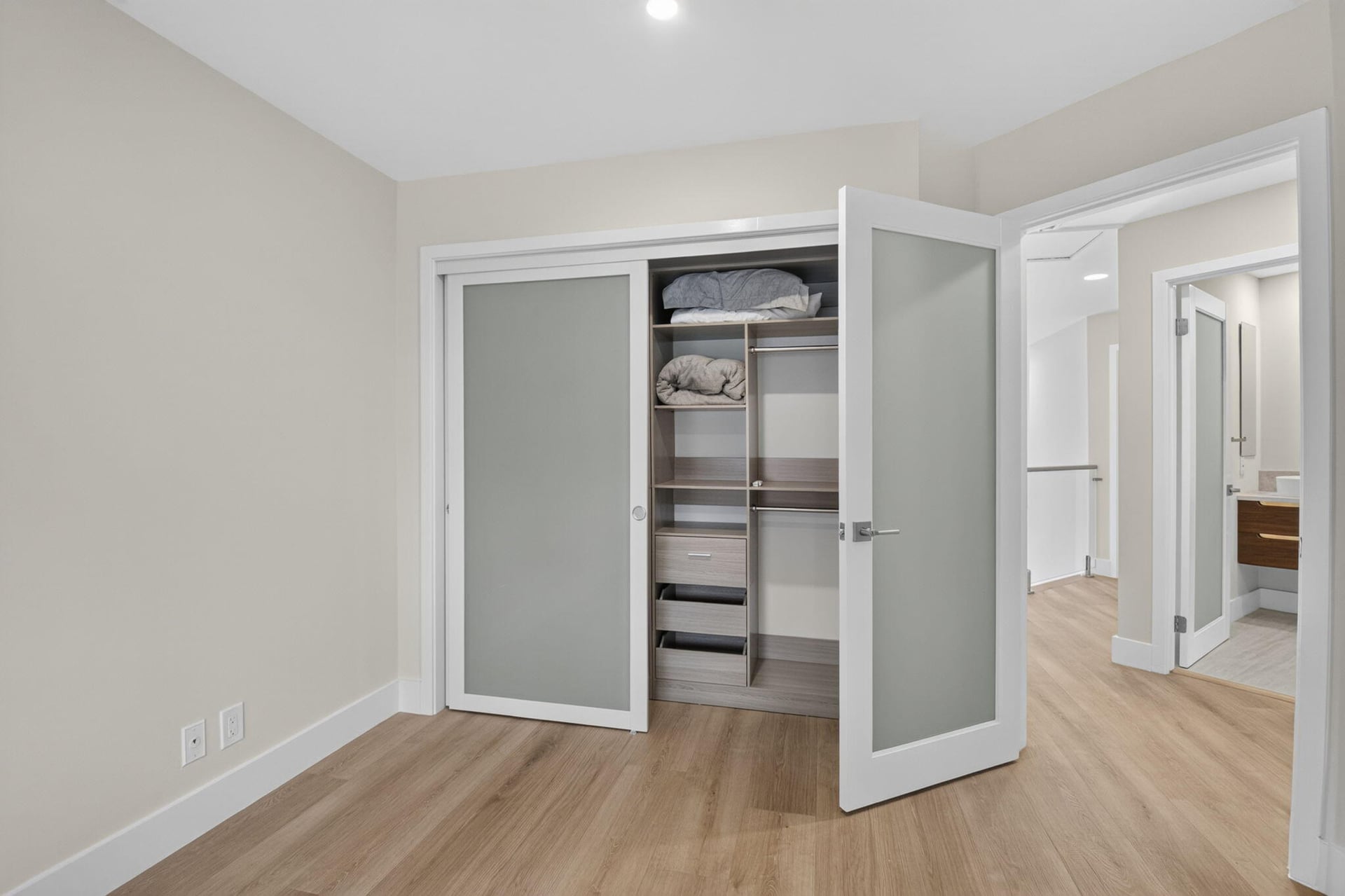Residence photo 54