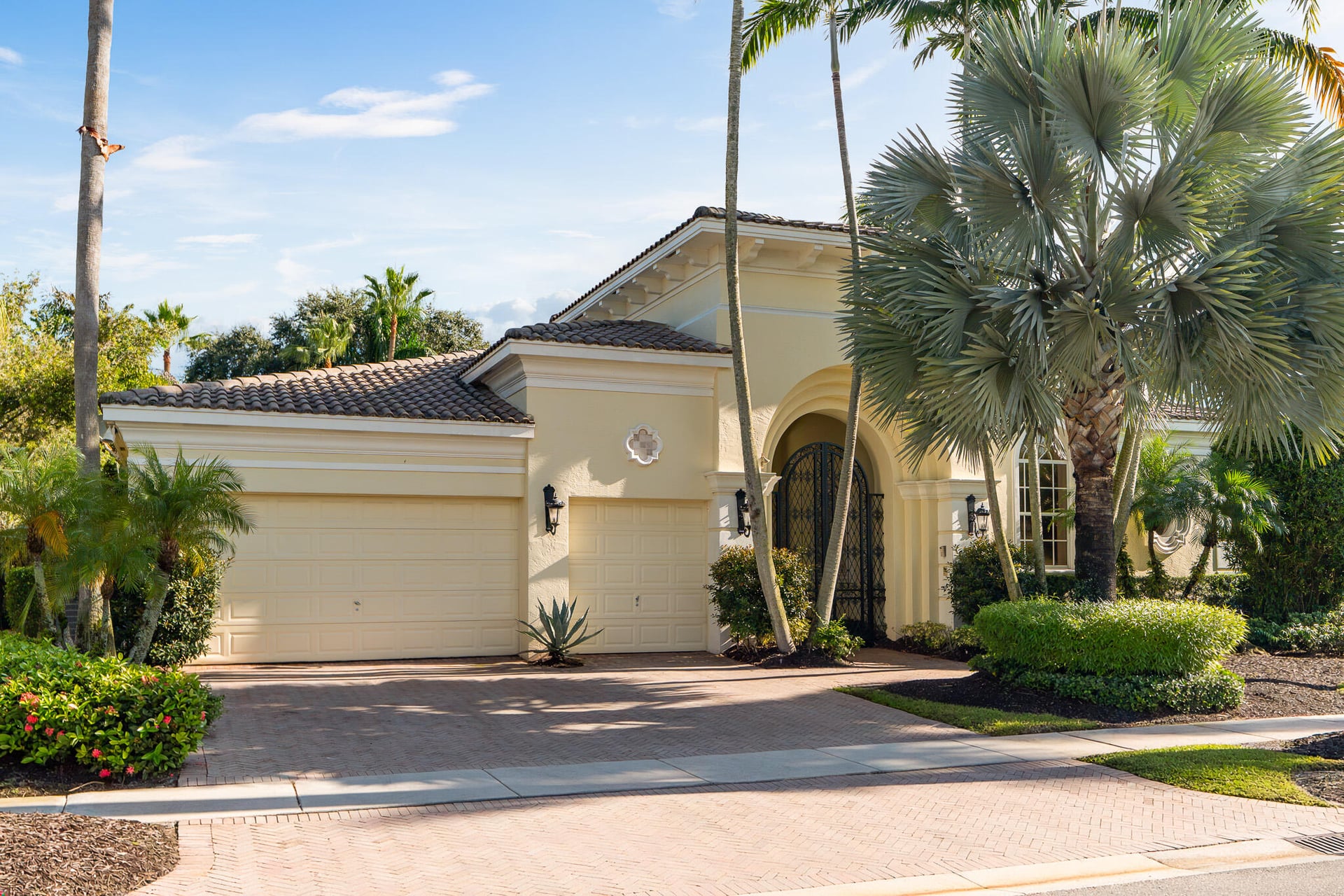 Residence photo 2