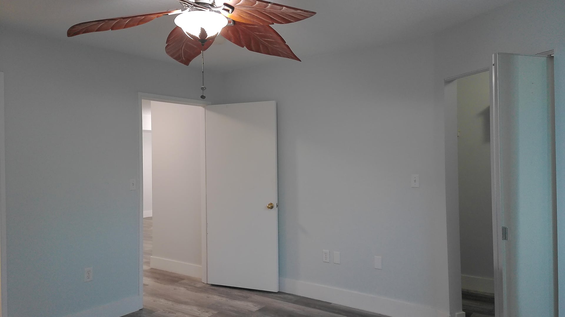 Unit 304 photo 8