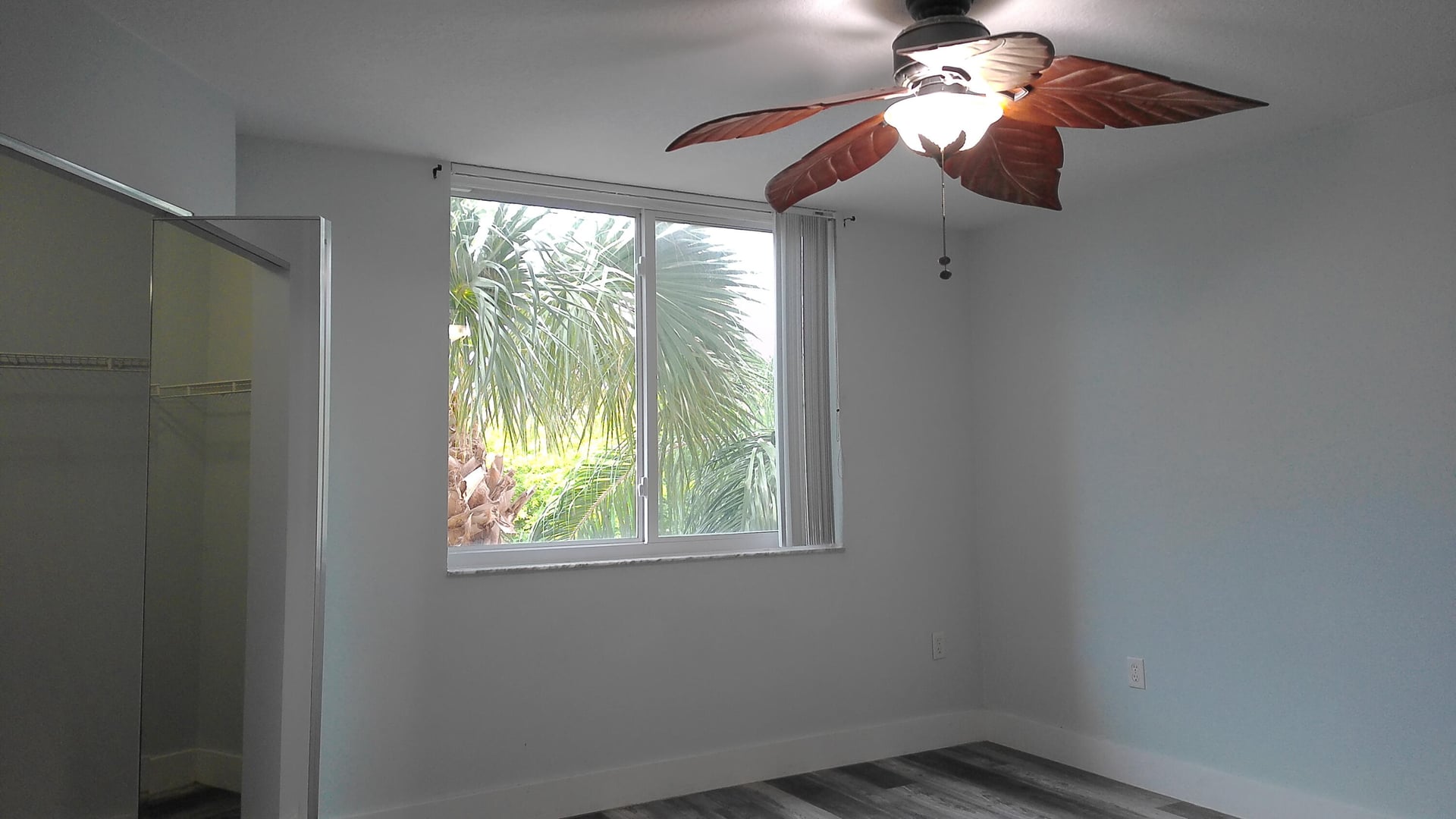 Unit 304 photo 11