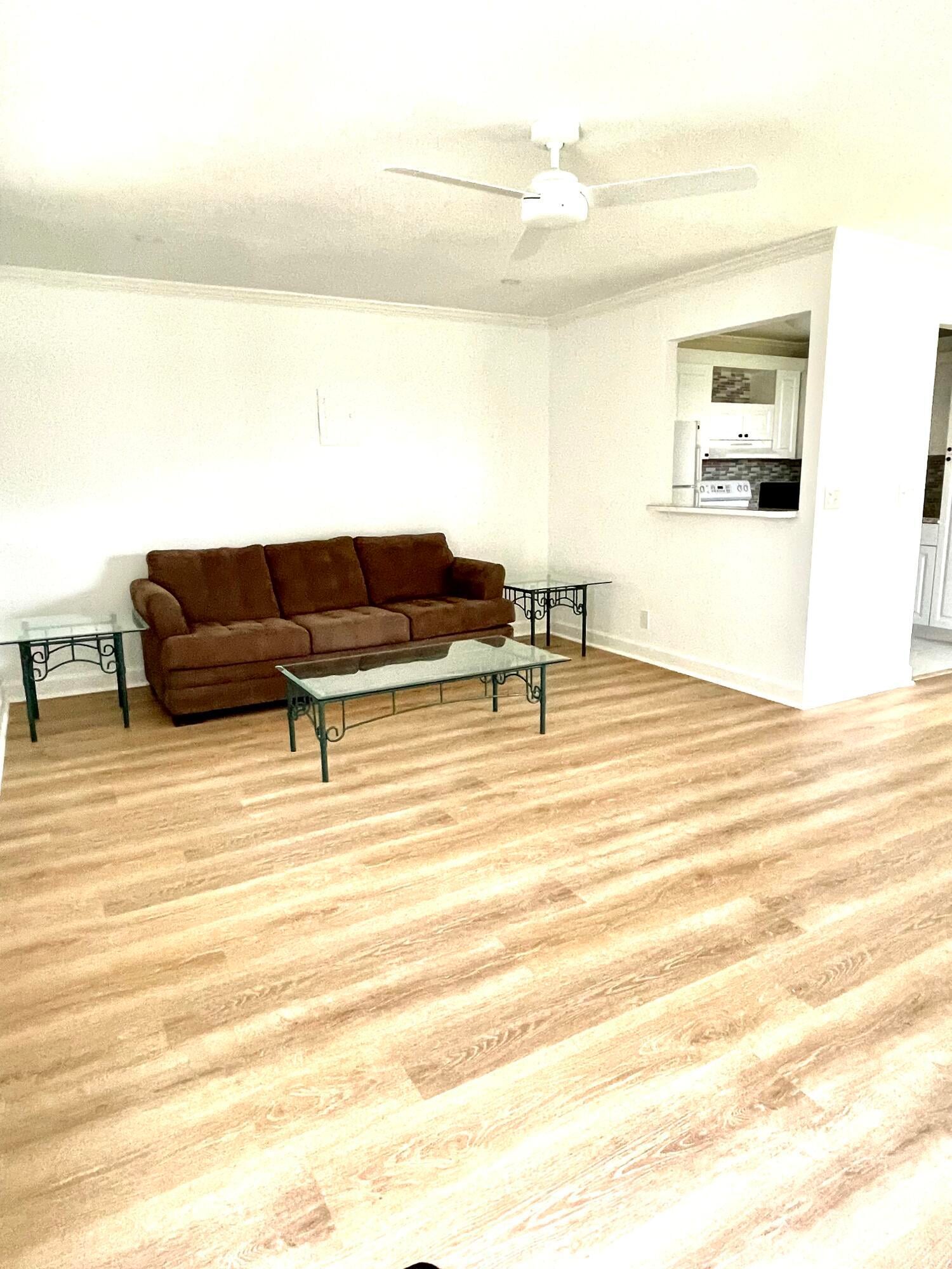 Residence photo 2