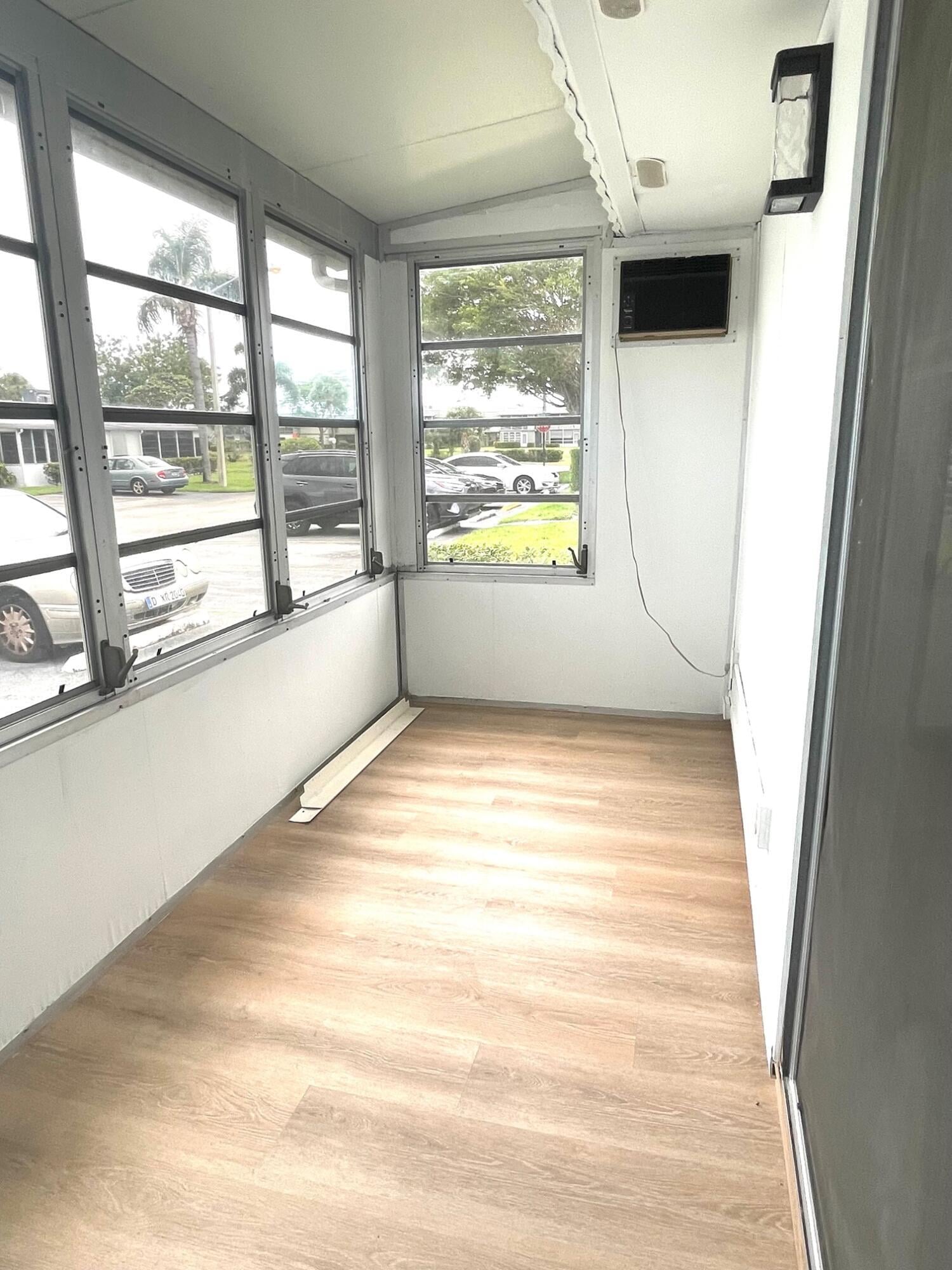Residence photo 11