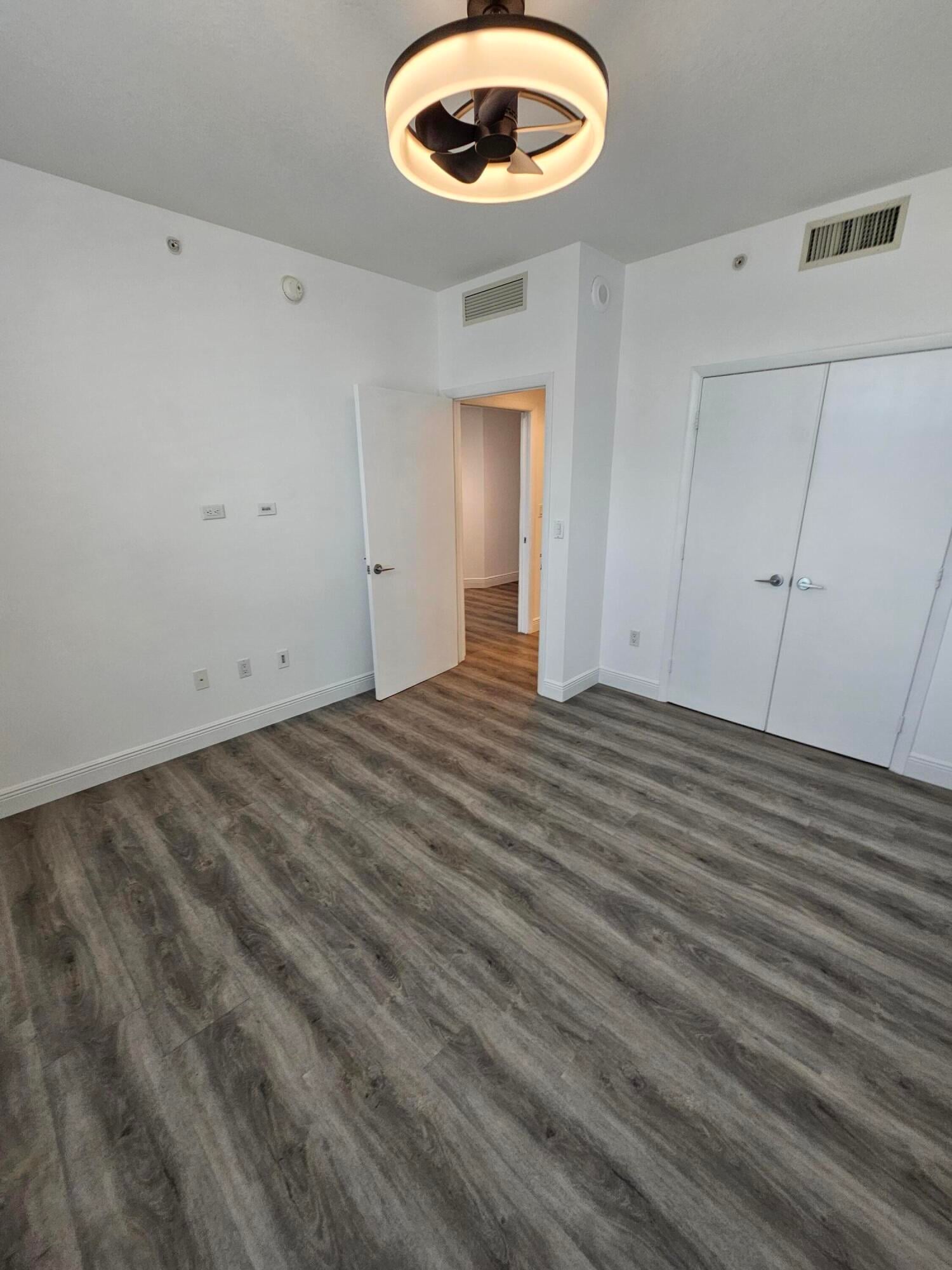 Cityplace South Tower Unit 1402 photo 11
