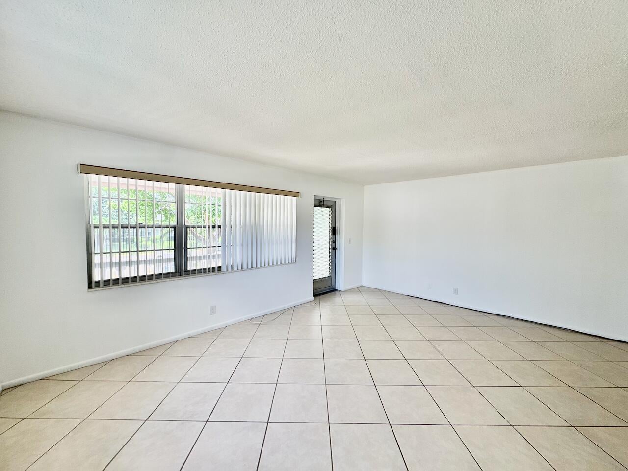 Residence photo 2