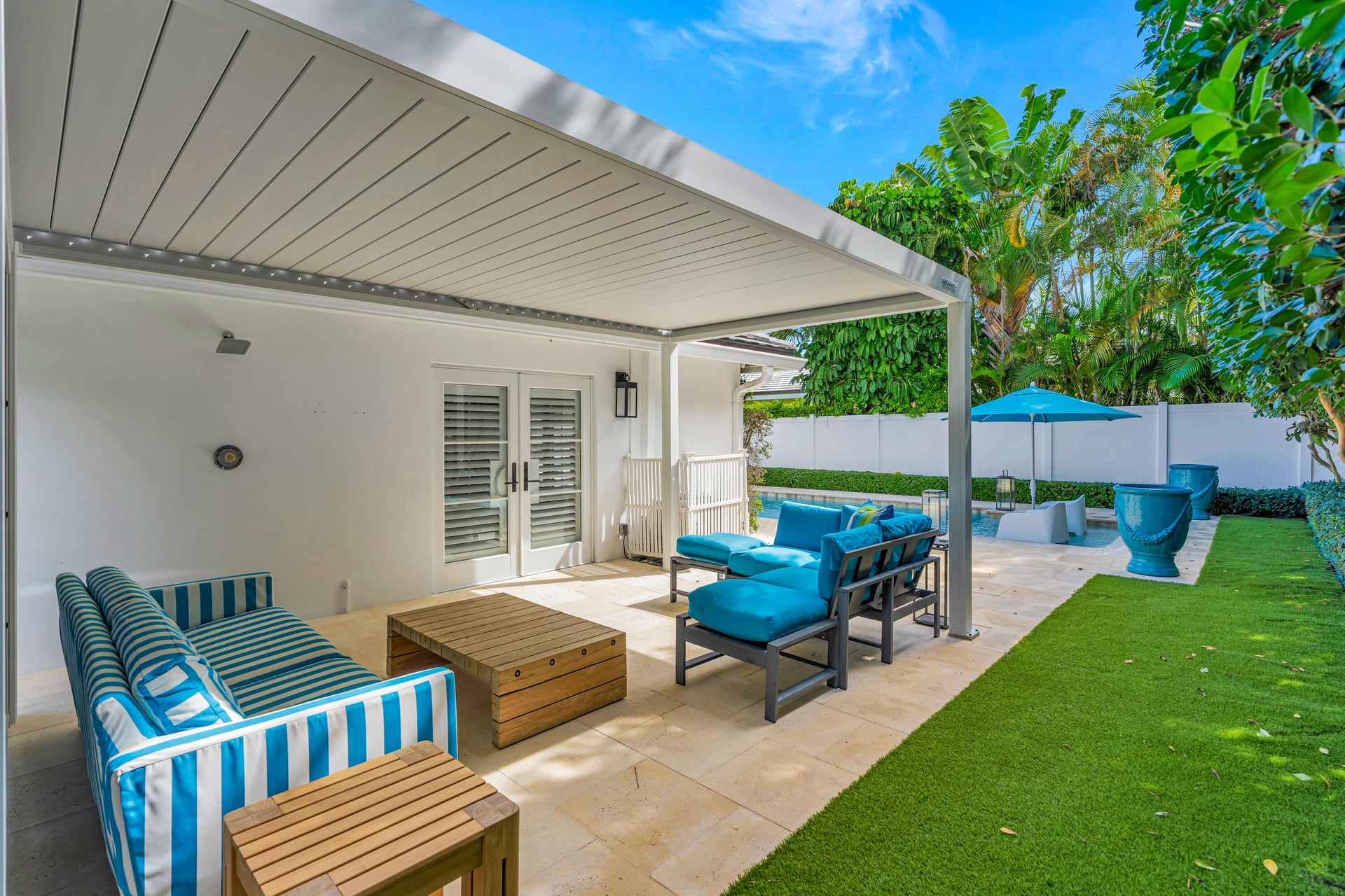 SoSo West Palm Beach Residence photo 12