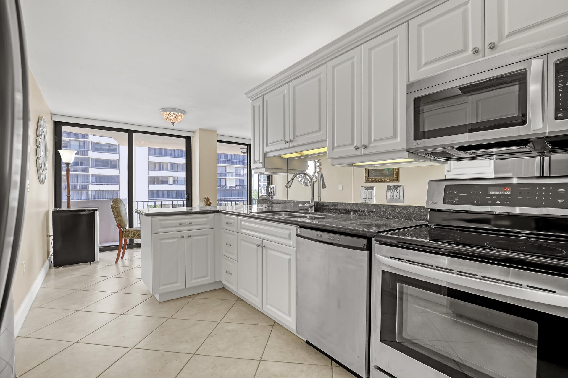Singer Island Unit 2-403 photo 5