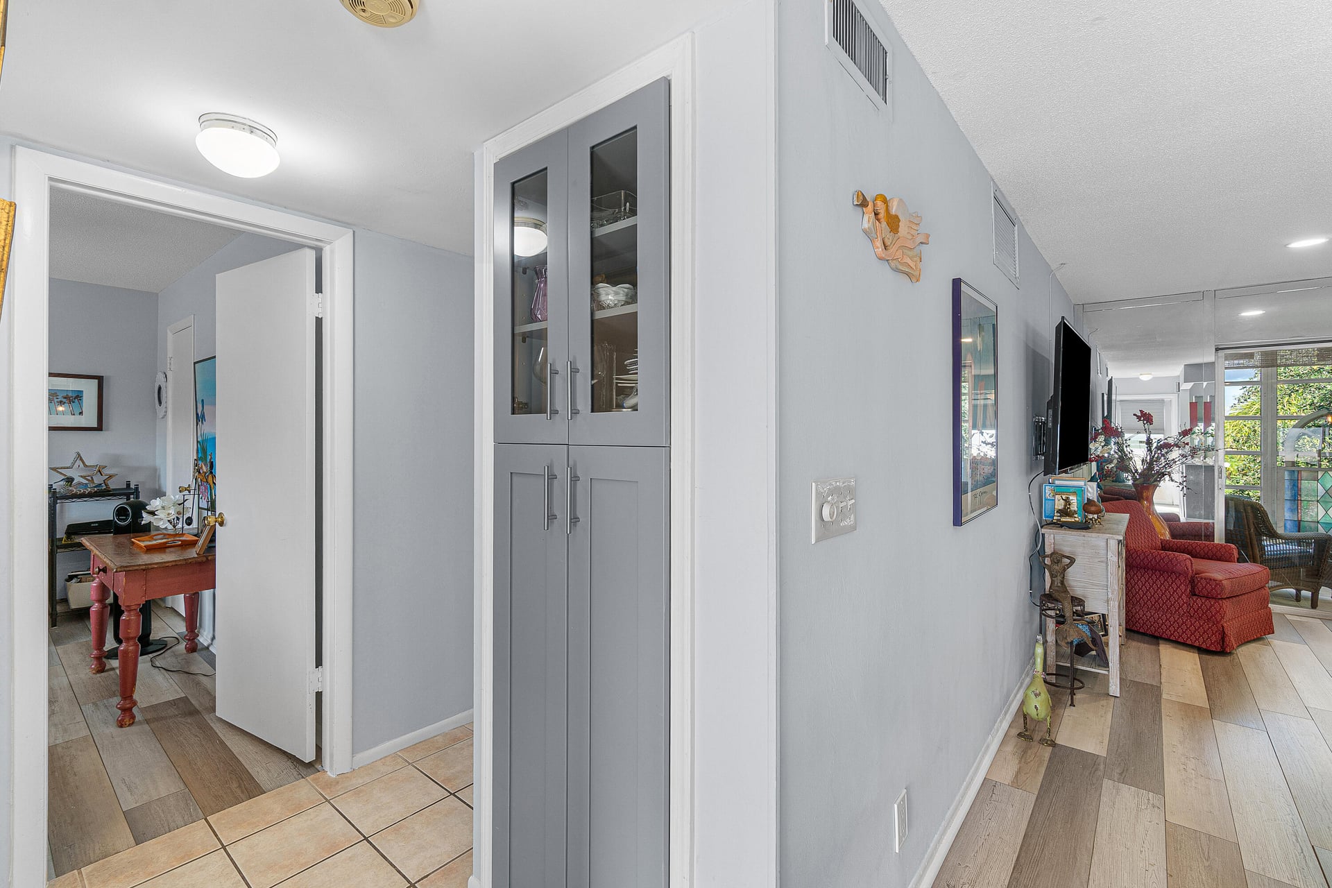 Unit 205 photo 10