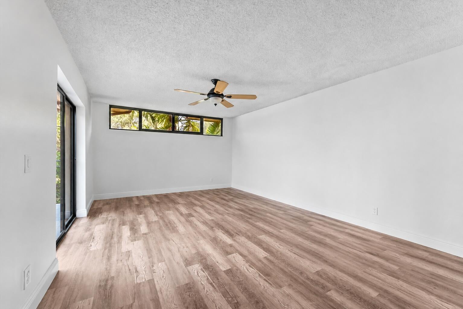 Residence photo 2