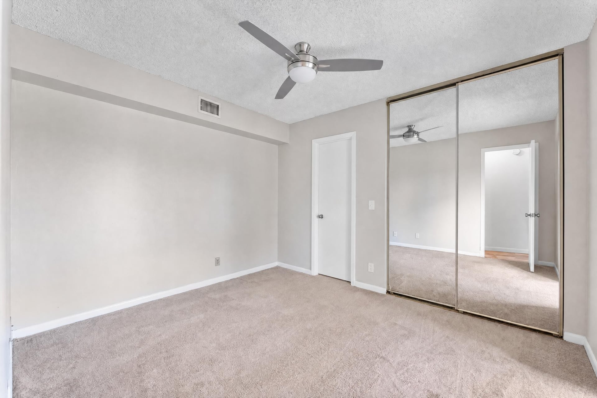 Residence photo 11