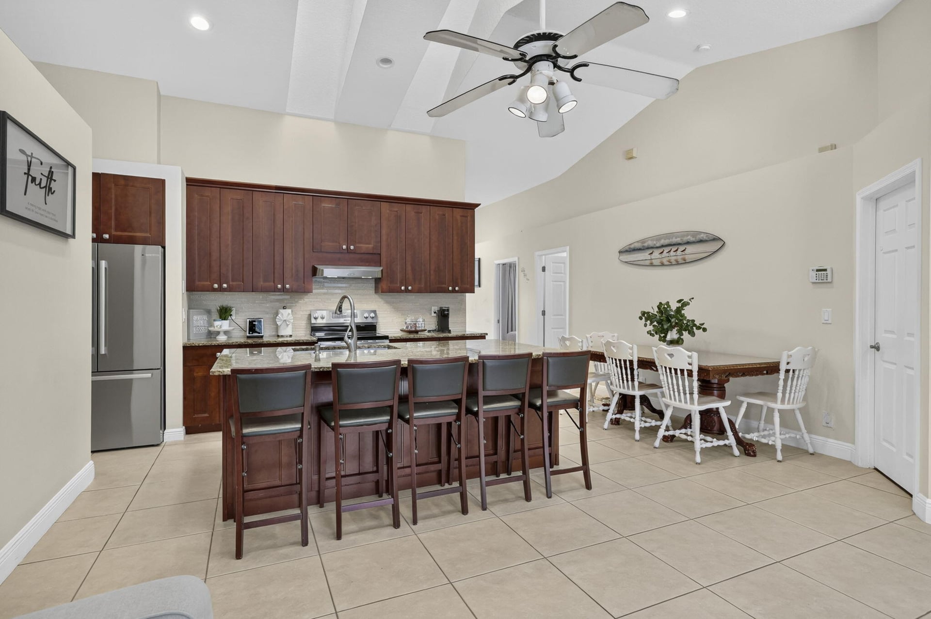 Residence photo 20
