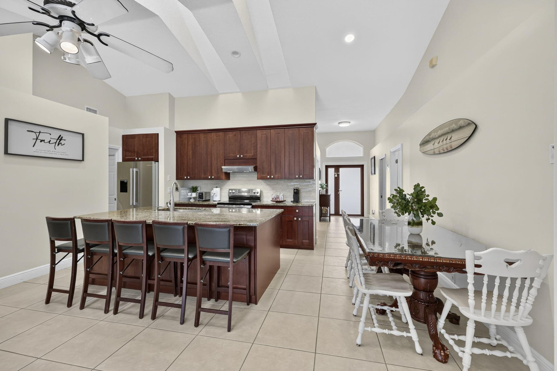 Residence photo 22