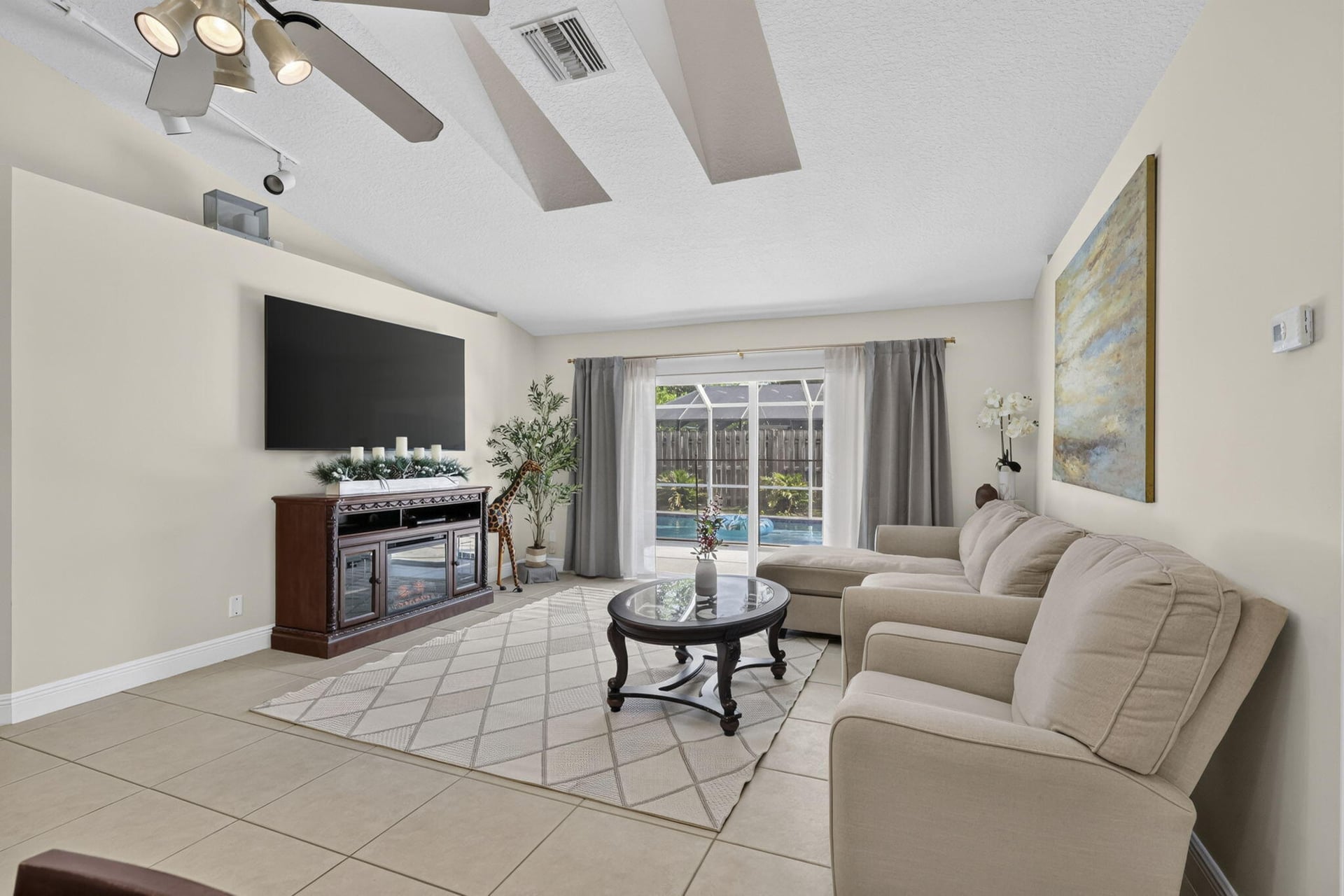 Residence photo 24