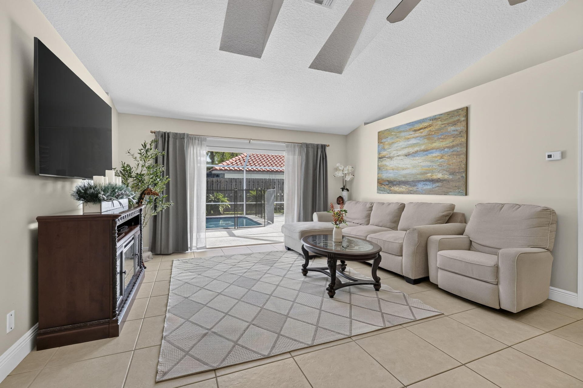 Residence photo 25