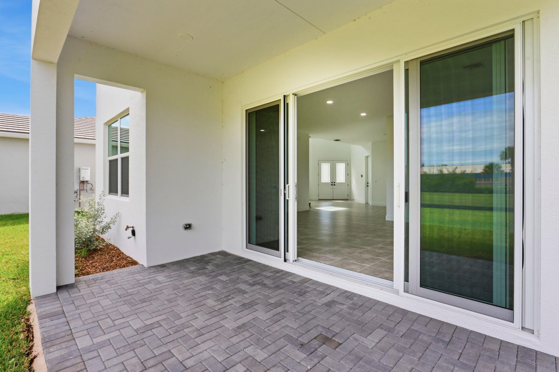 Residence photo 17