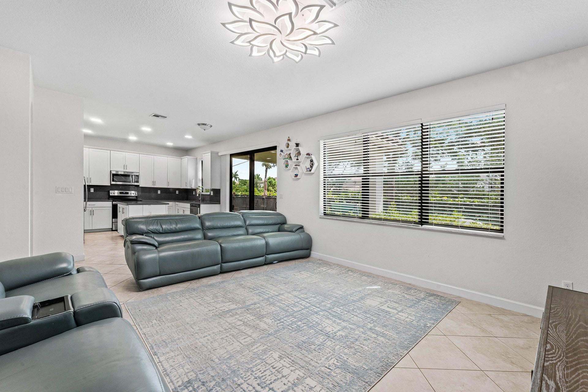Residence photo 9