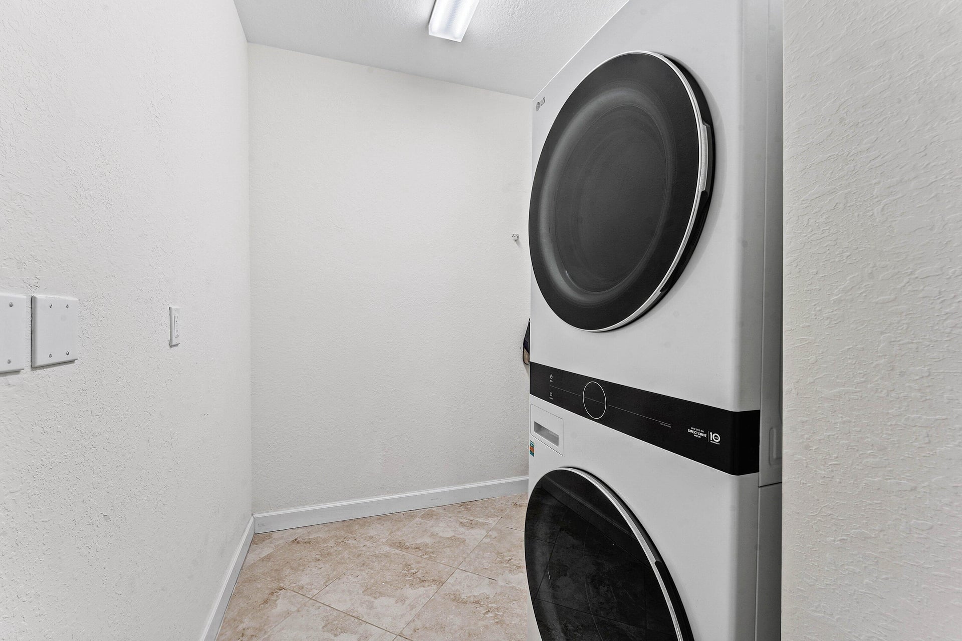 Residence photo 15