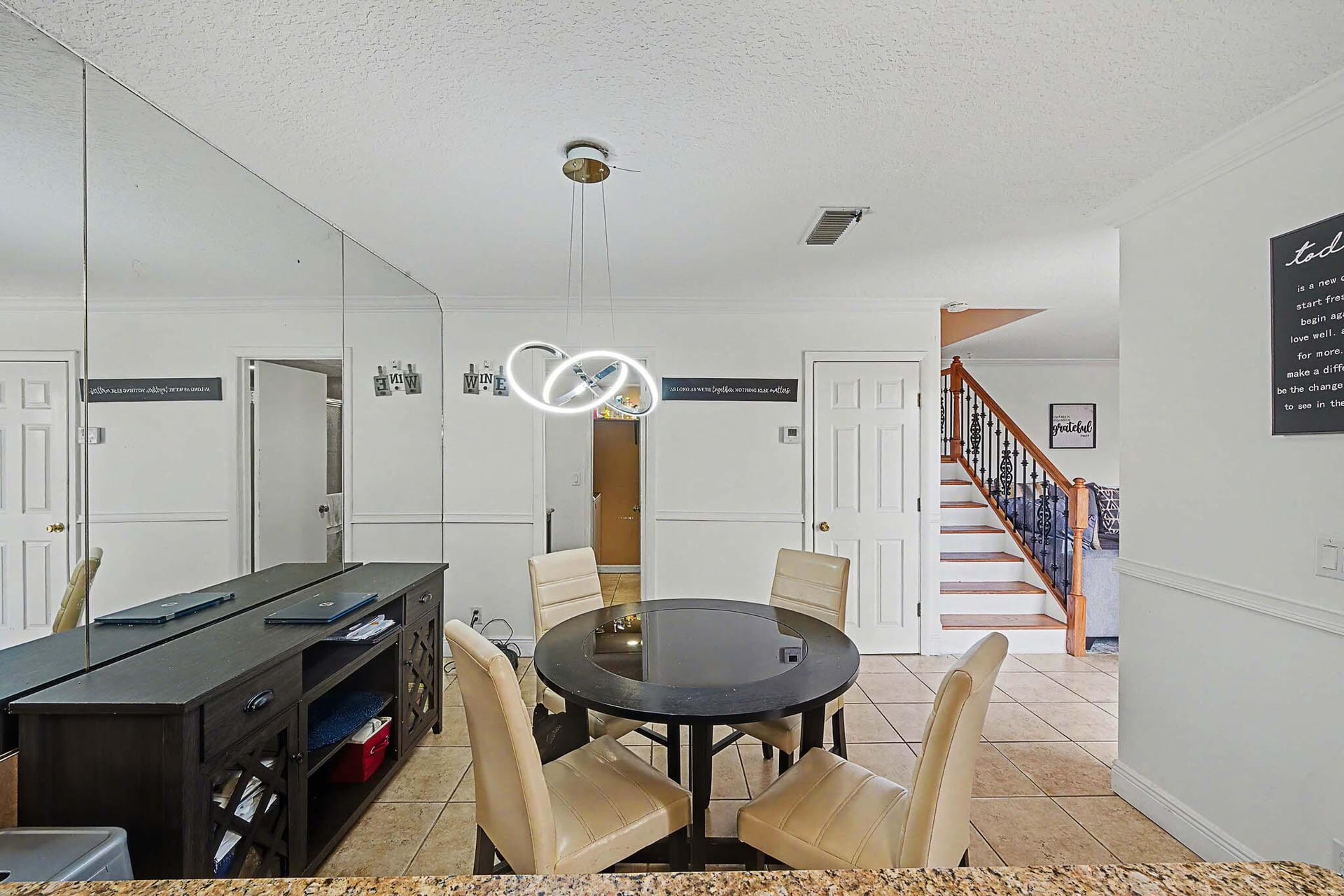 Residence photo 10