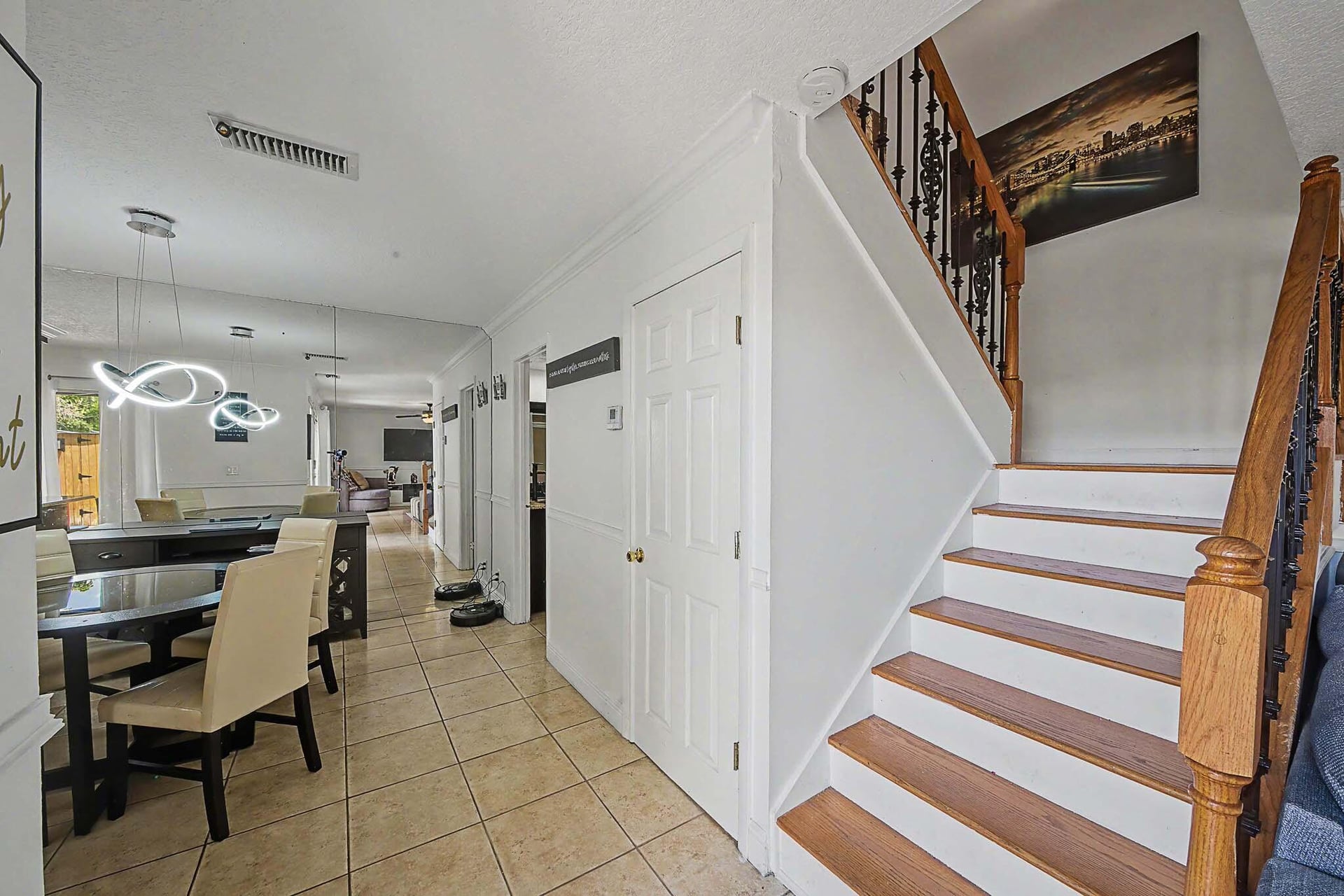 Residence photo 17