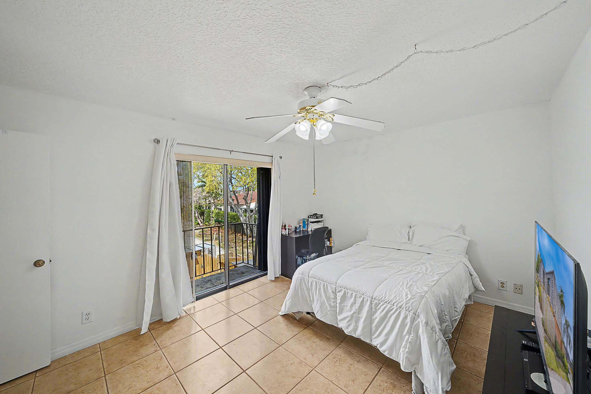 Residence photo 25
