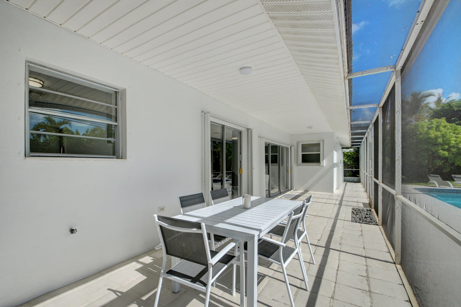 Palm Beach Isles Residence photo 17
