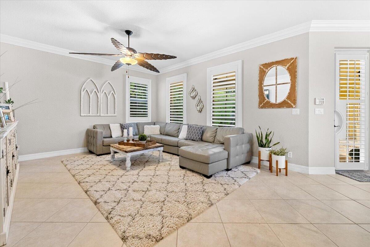 Canterbury Place Residence photo 8