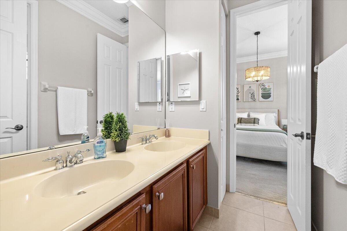Canterbury Place Residence photo 22