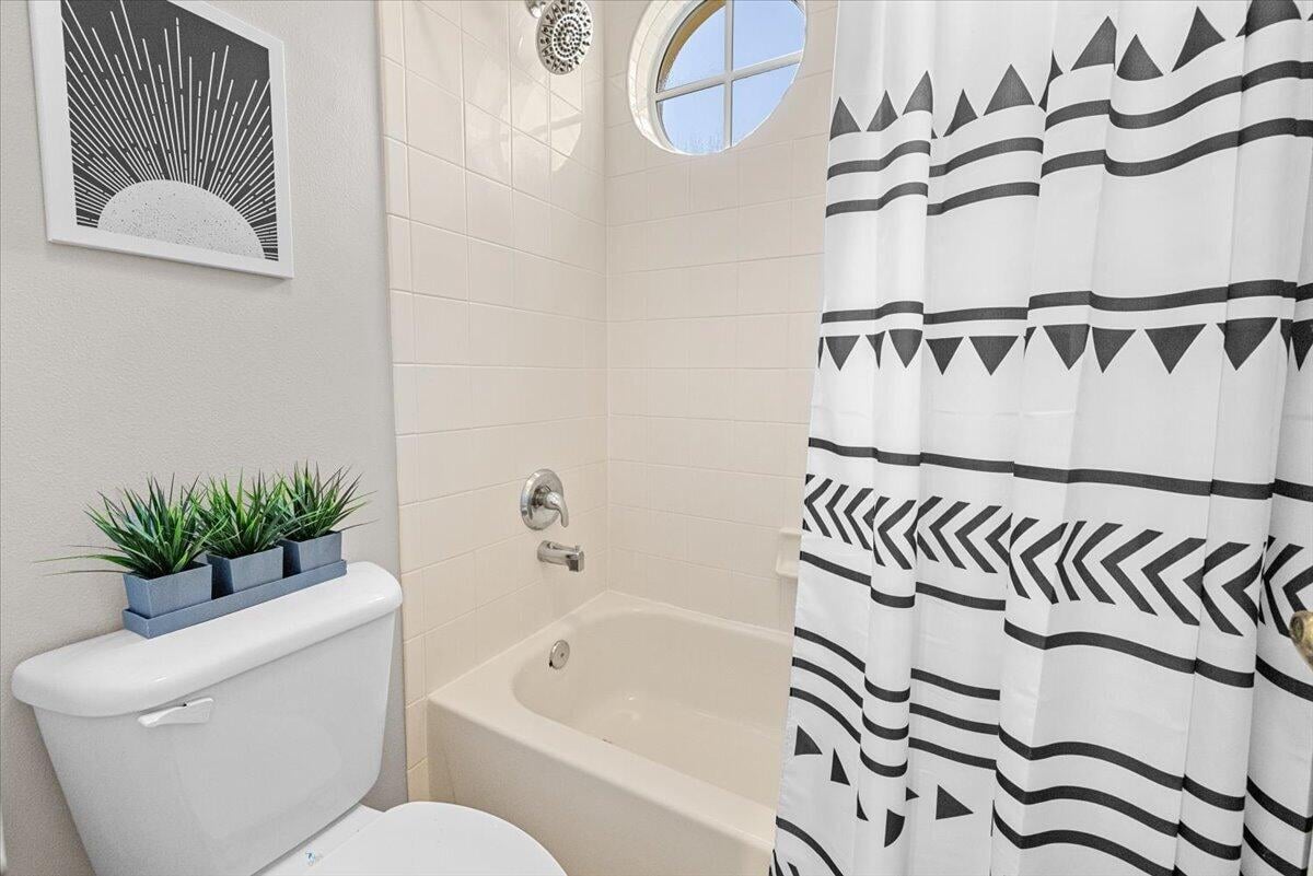 Canterbury Place Residence photo 23