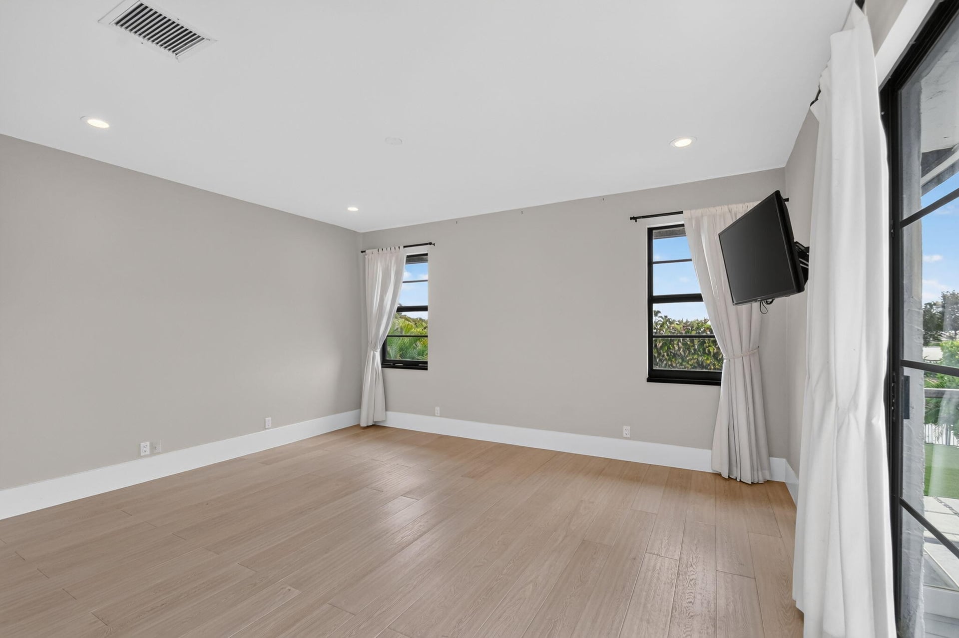 Residence photo 32