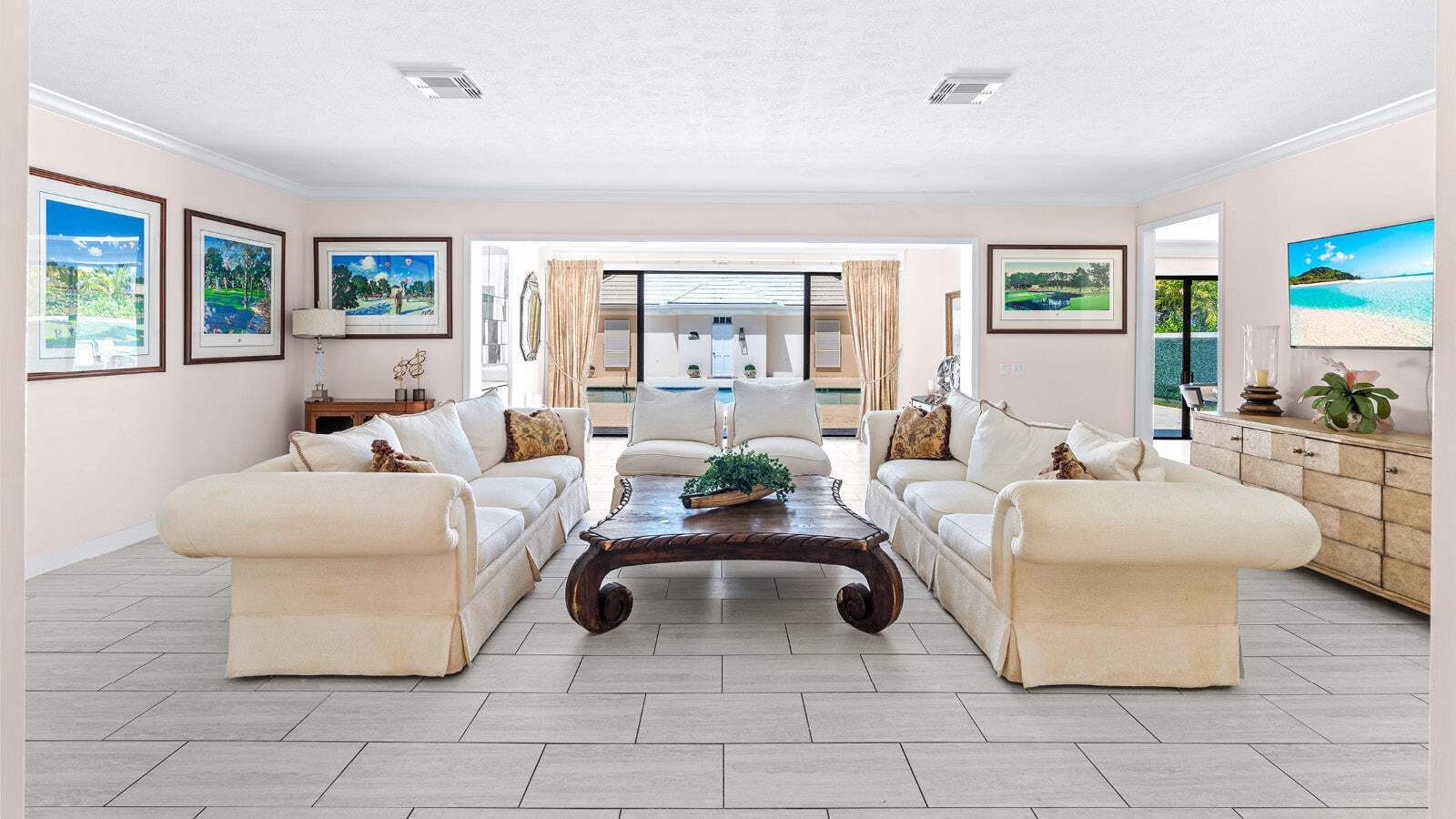 Residence photo 2