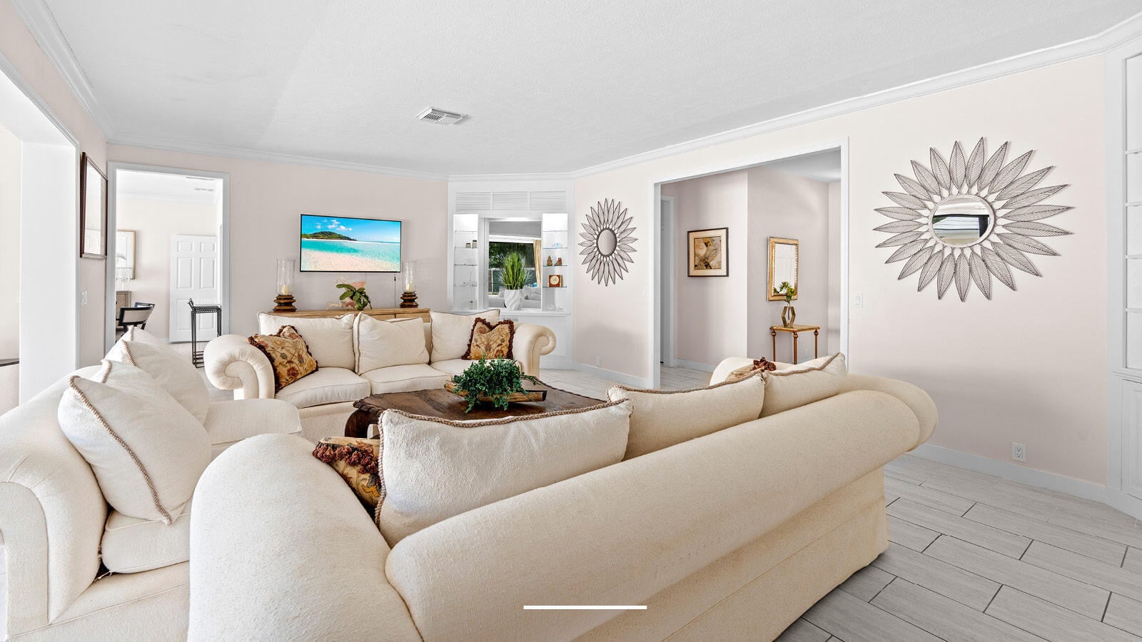 Residence photo 3