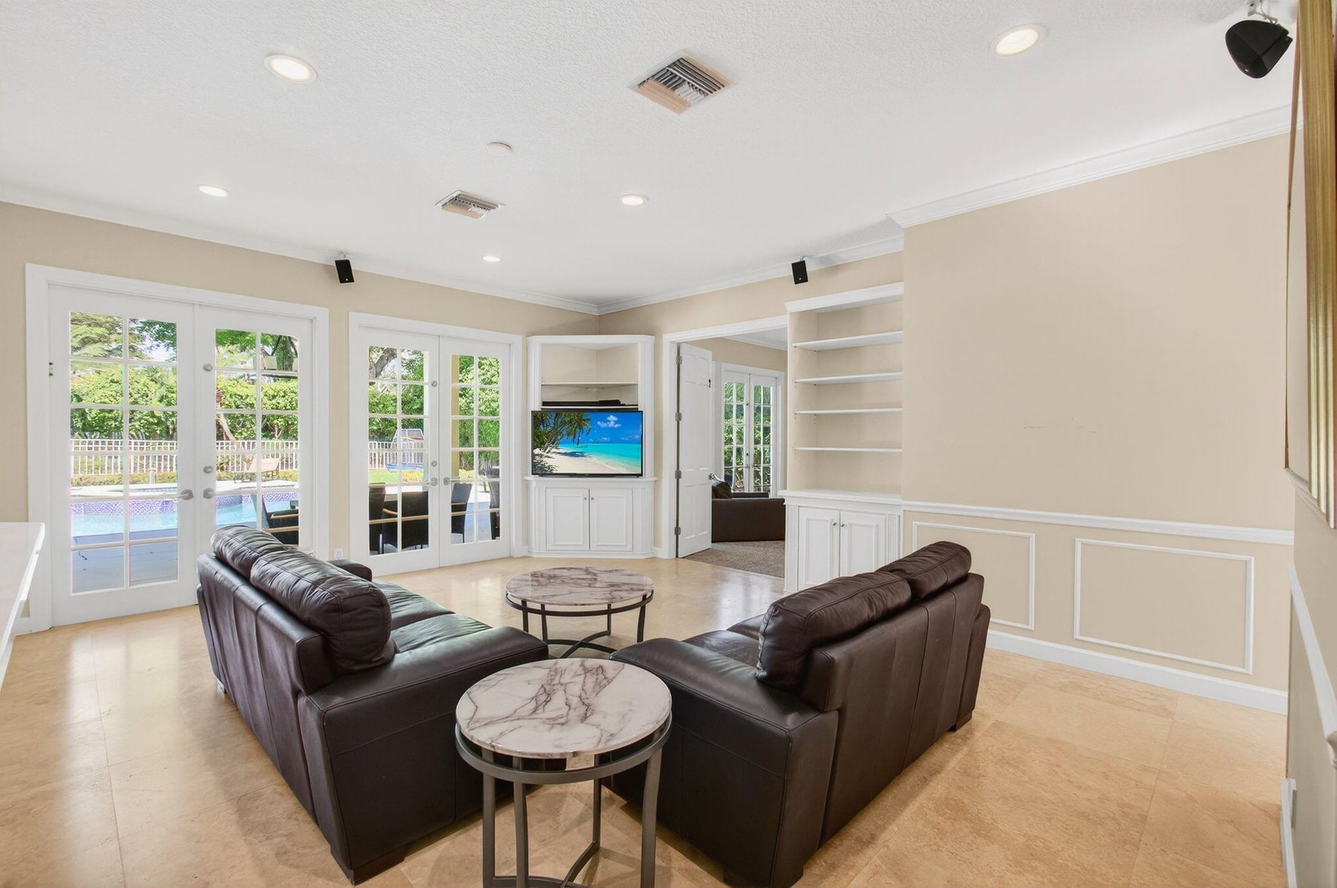 Residence photo 12