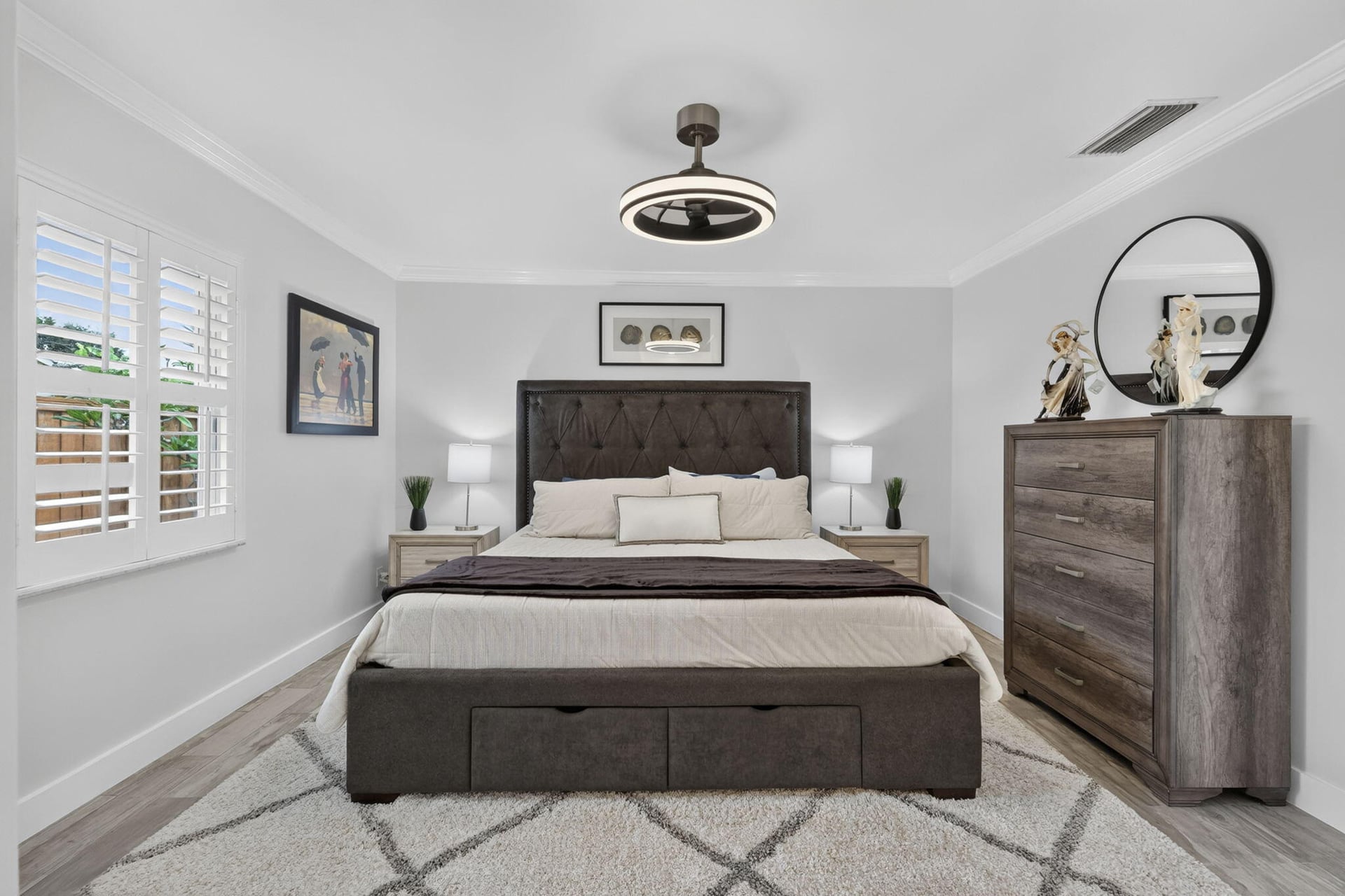Residence photo 16
