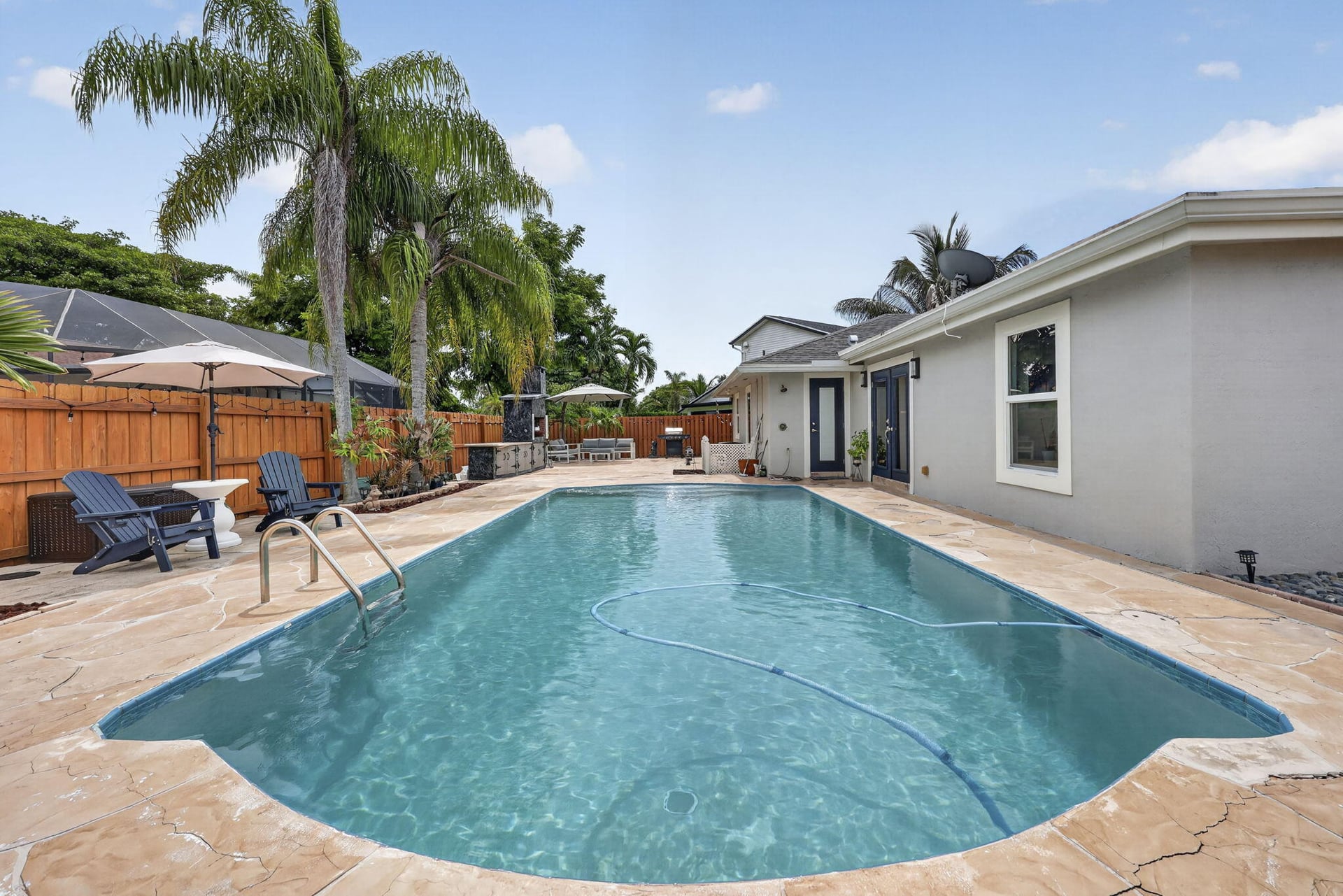 Residence photo 42